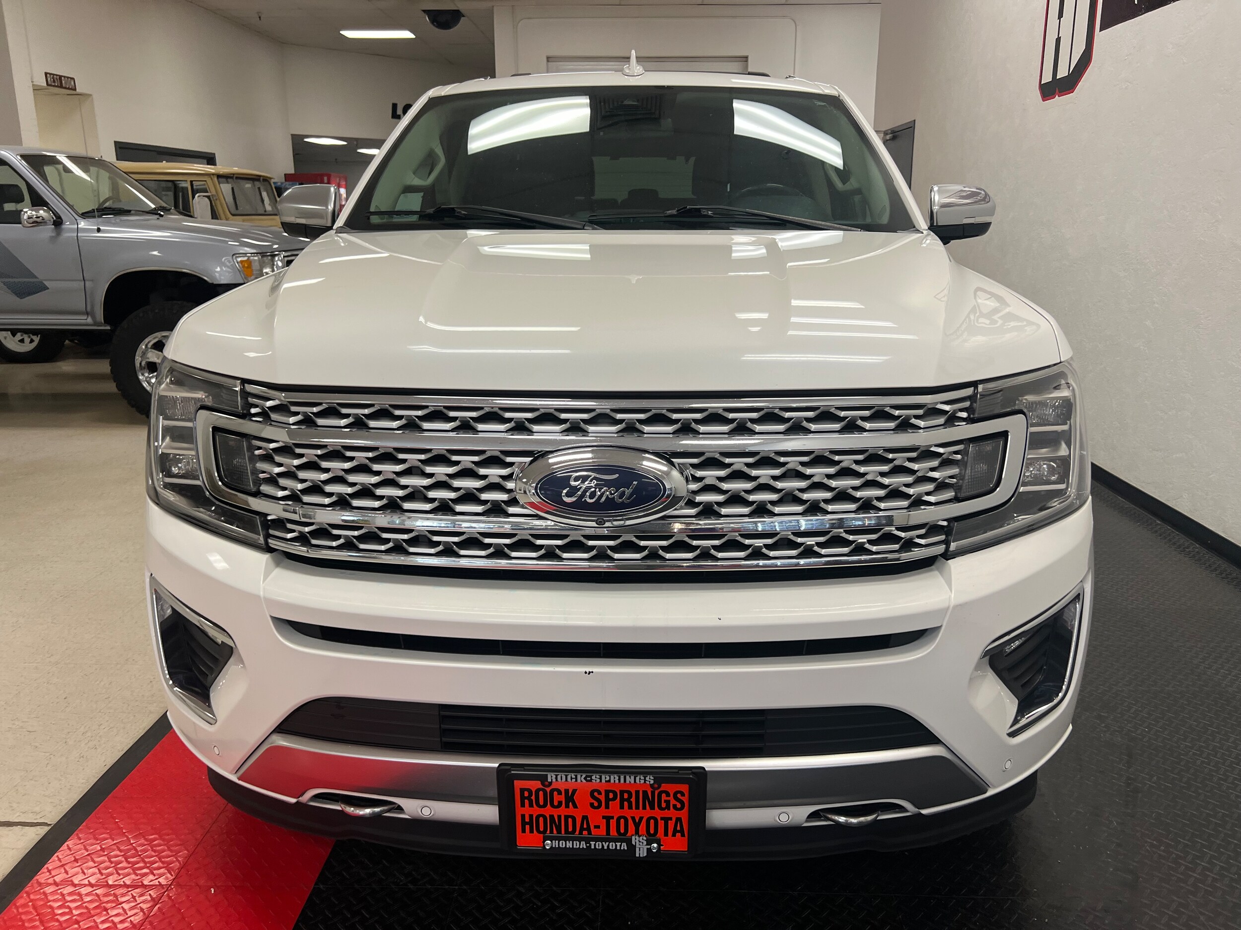 2020 Ford Expedition Platinum photo 4