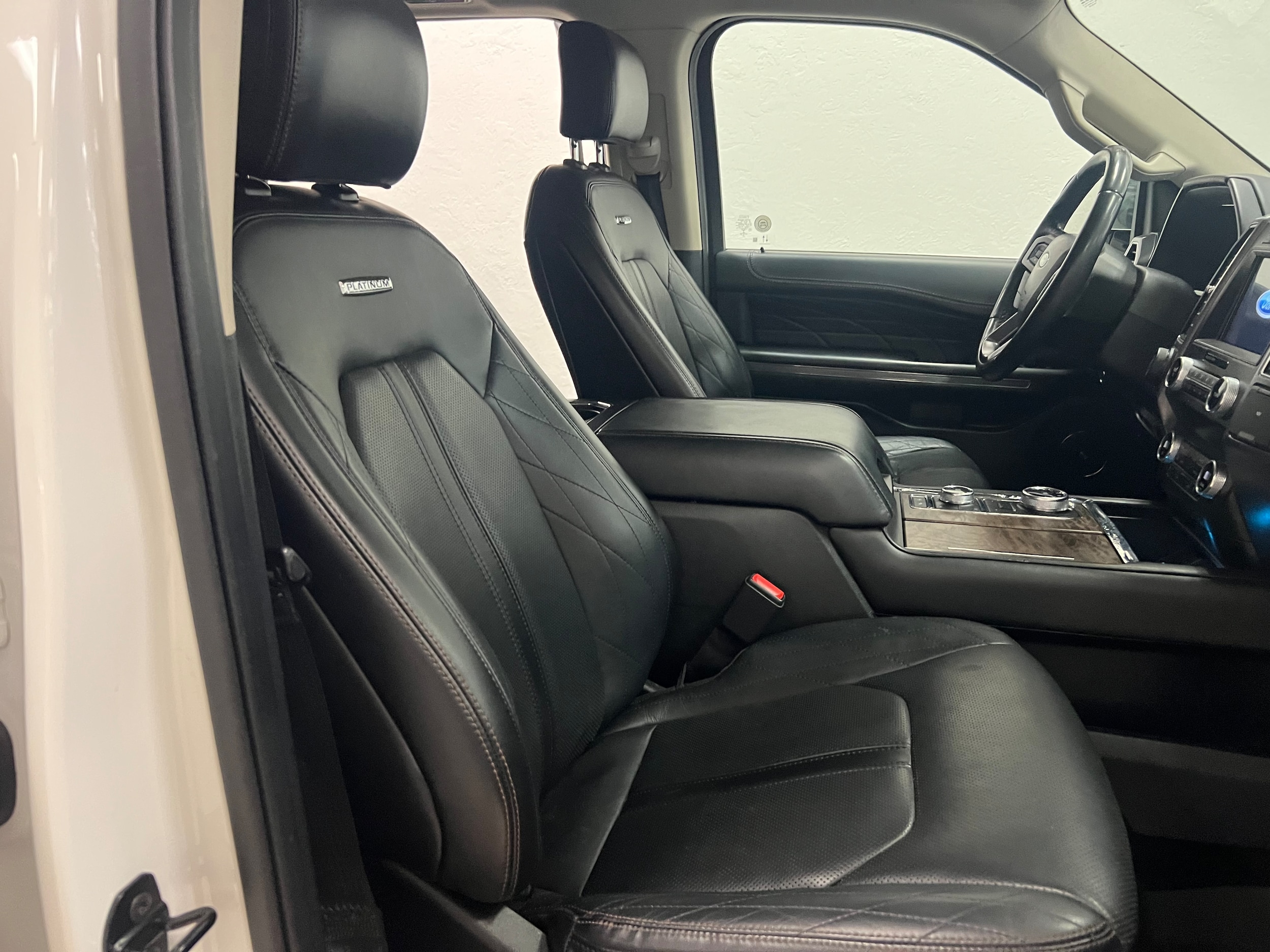 2020 Ford Expedition Platinum - Photo 16