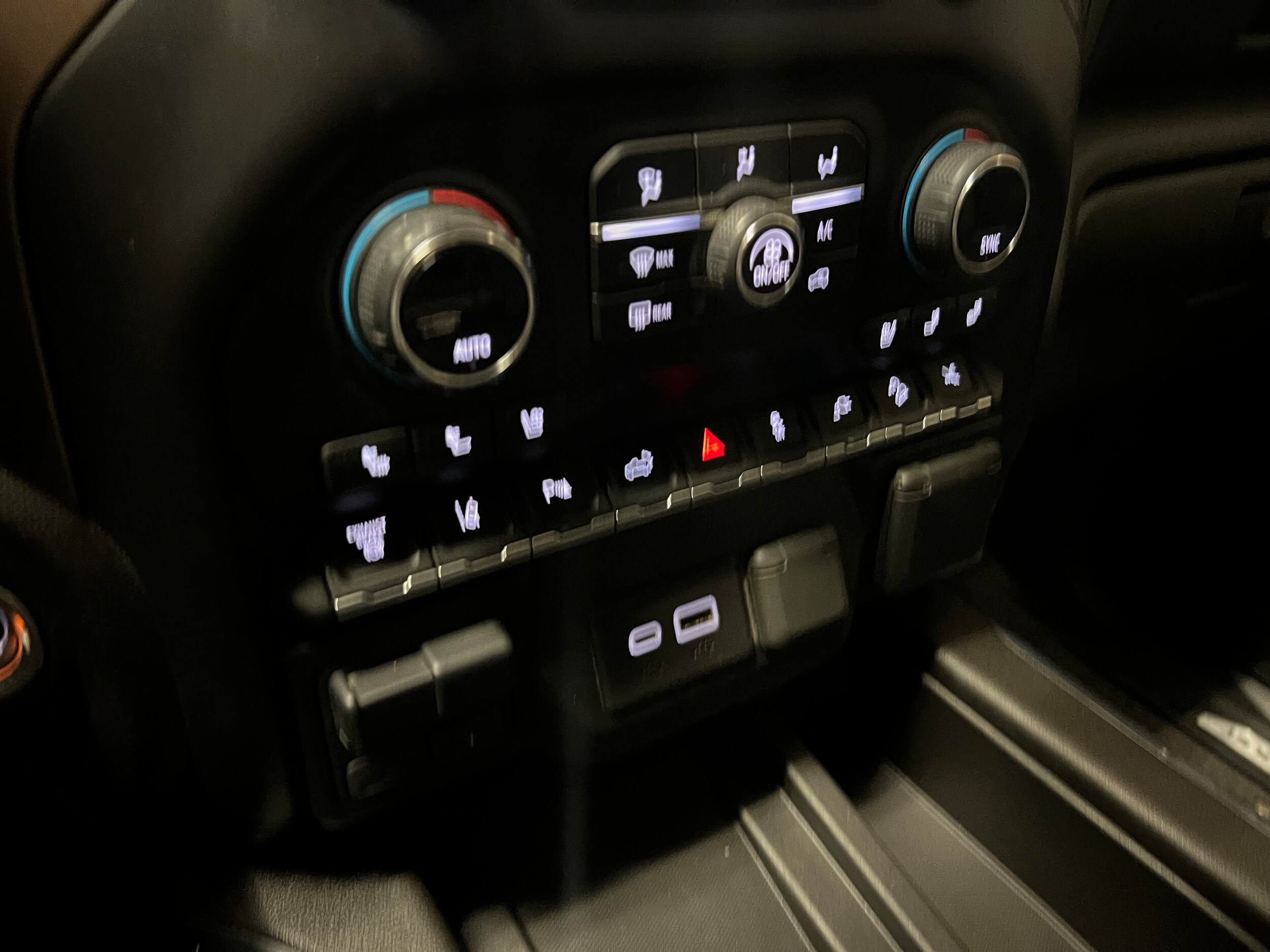 2021 Chevrolet Silverado 3500HD High Country - Photo 27