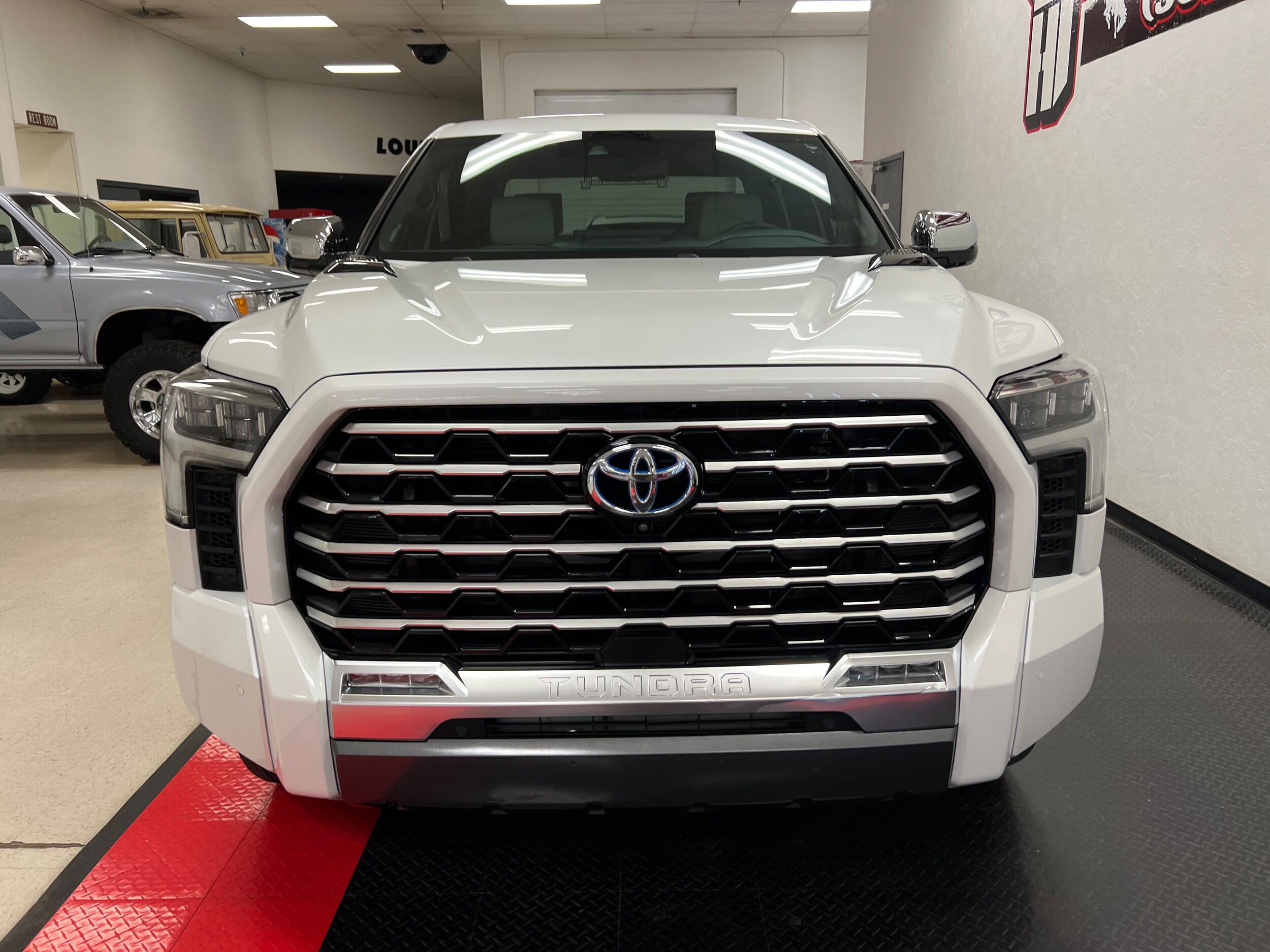 2023 Toyota Tundra CapStone photo 4