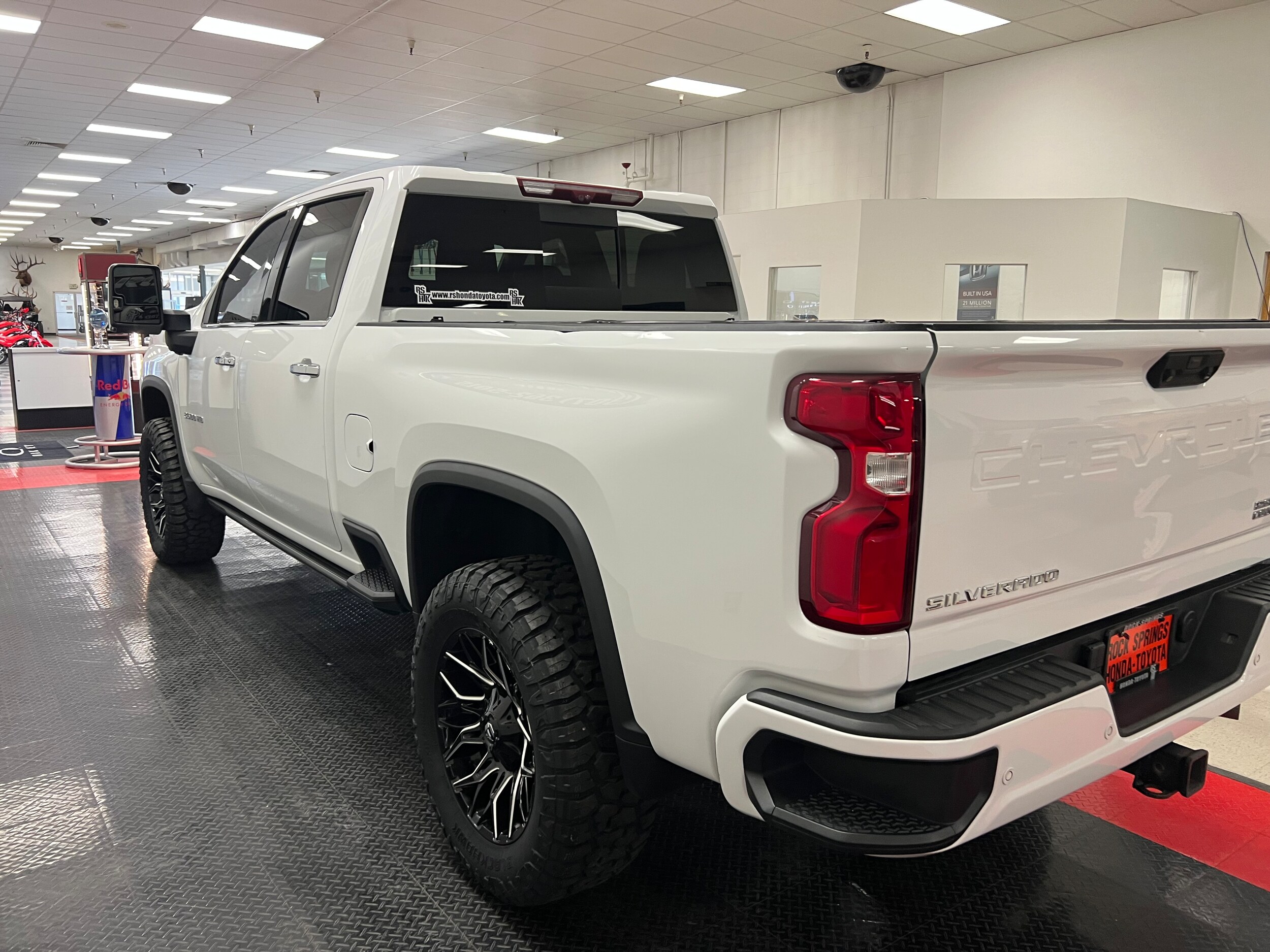 2021 Chevrolet Silverado 3500HD High Country - Photo 6