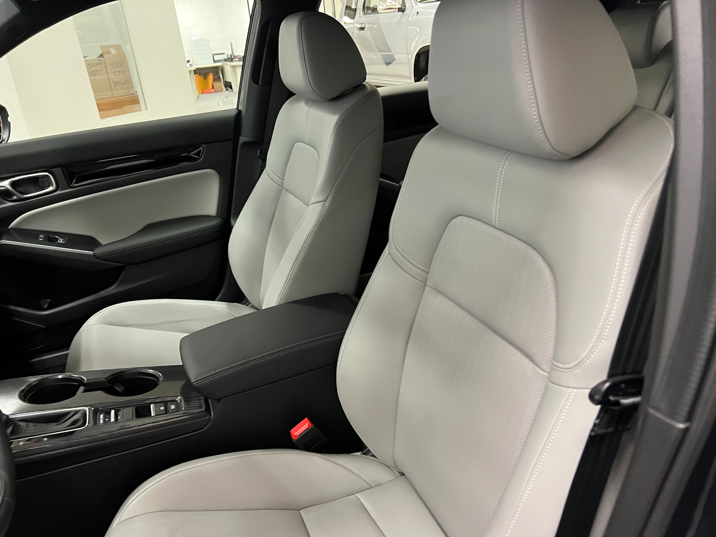 2026 Honda Civic Hatchback Sport Touring - Photo 19