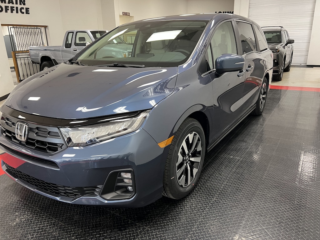 New 2026 Honda Odyssey EX-L Van Passenger