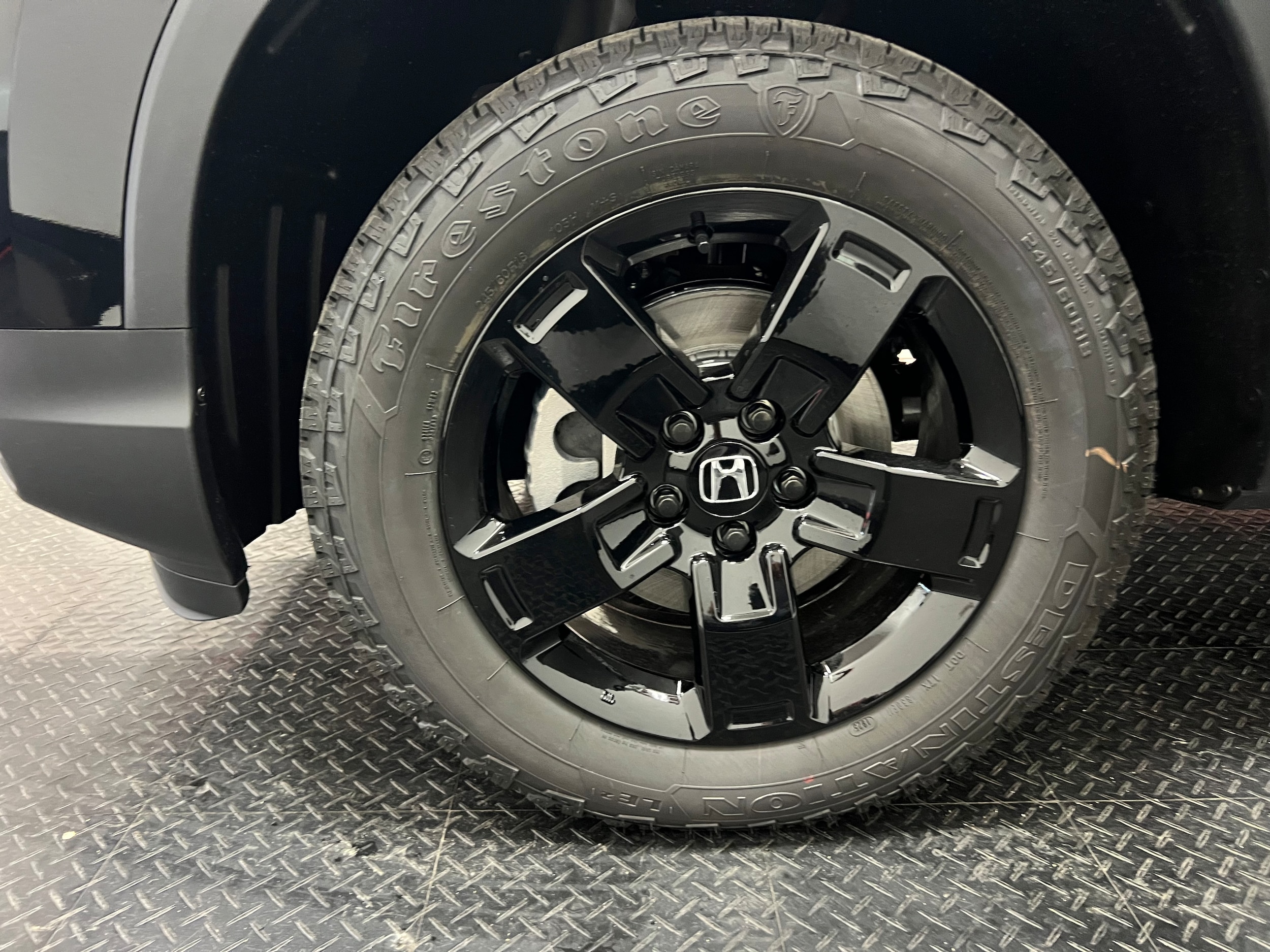 2025 Honda Ridgeline Black Edition - Photo 30
