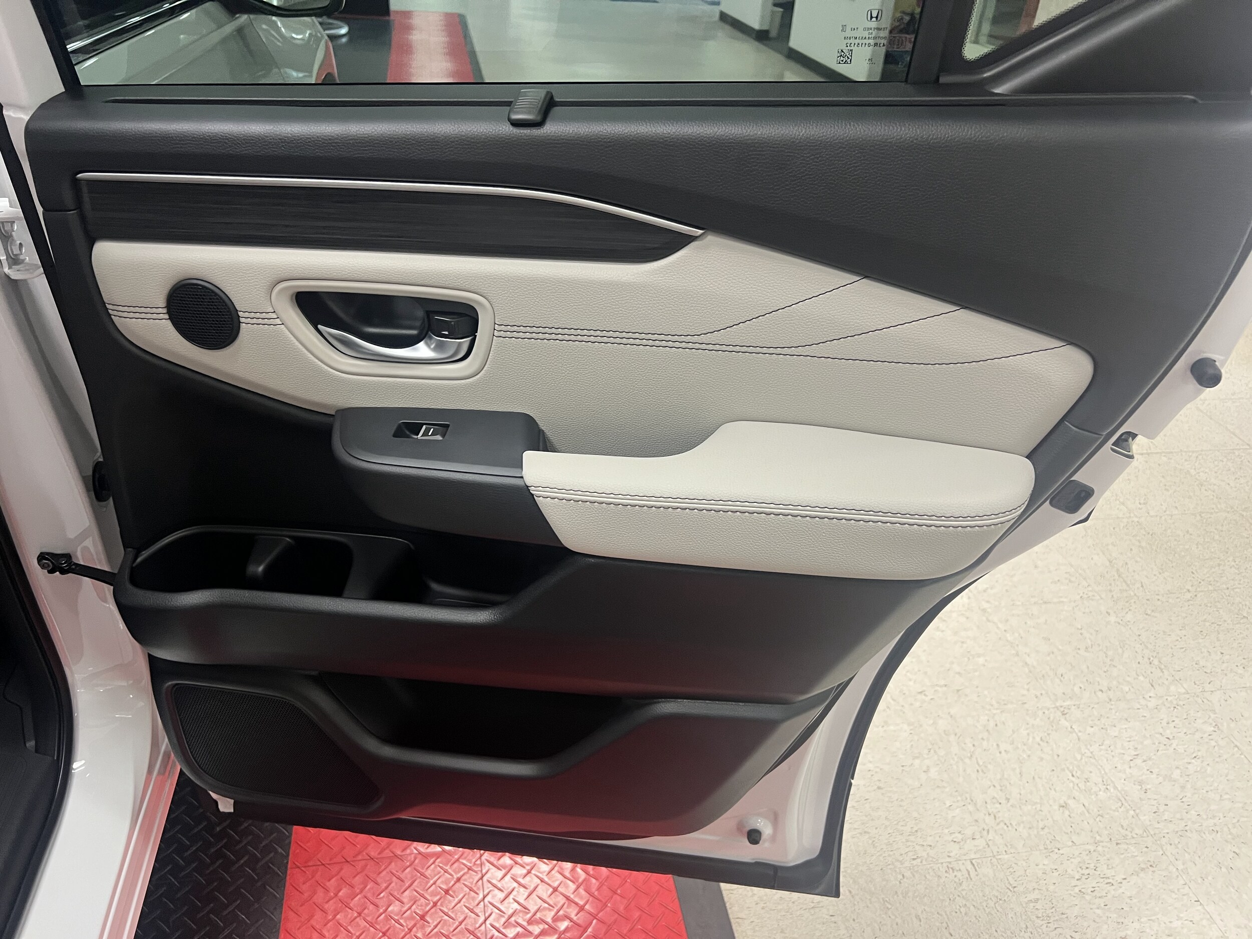 2026 Honda Pilot Touring - Photo 10