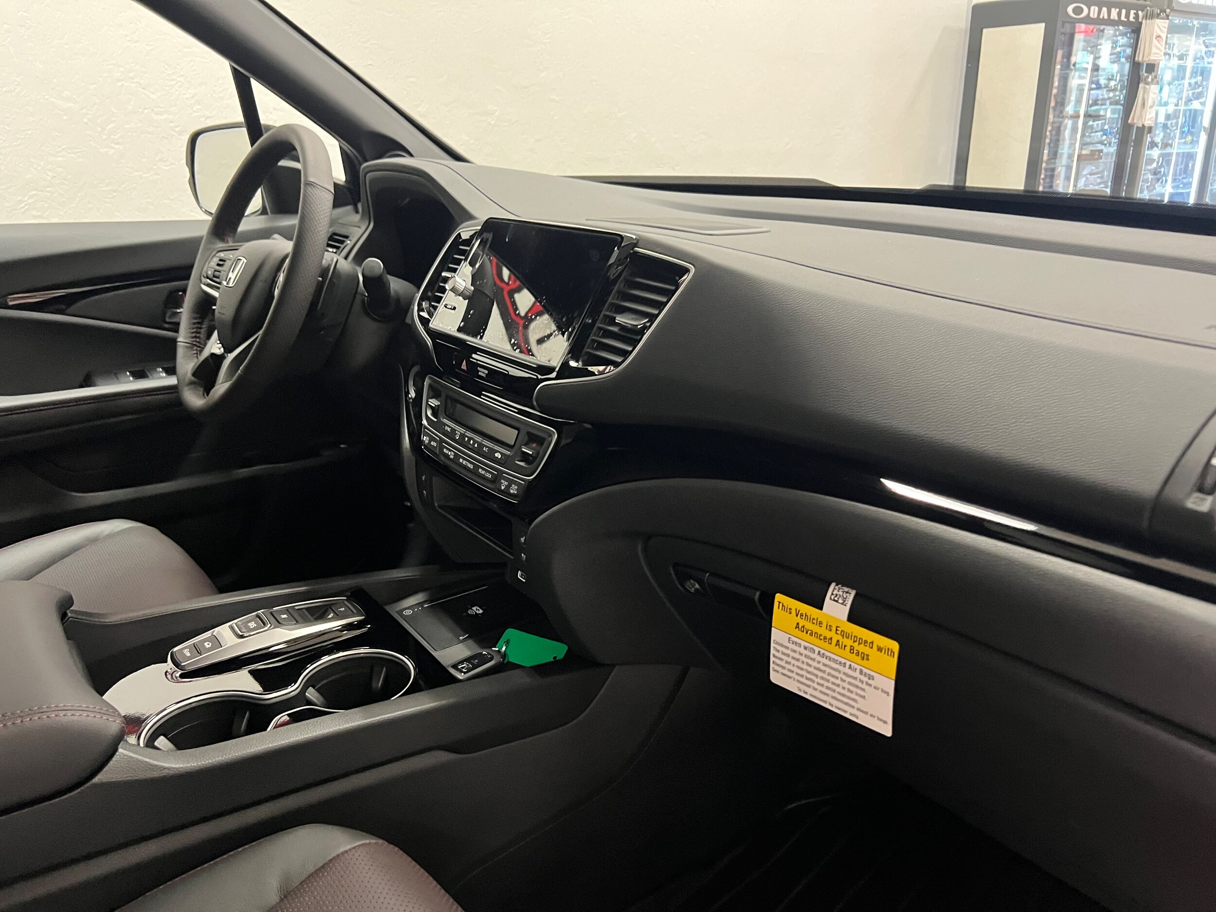 2025 Honda Ridgeline Black Edition - Photo 16