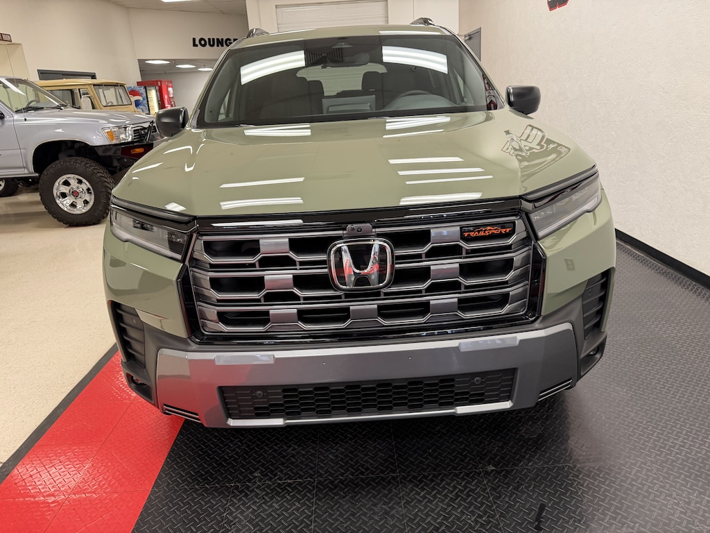 New 2026 Honda Pilot TrailSport SUV