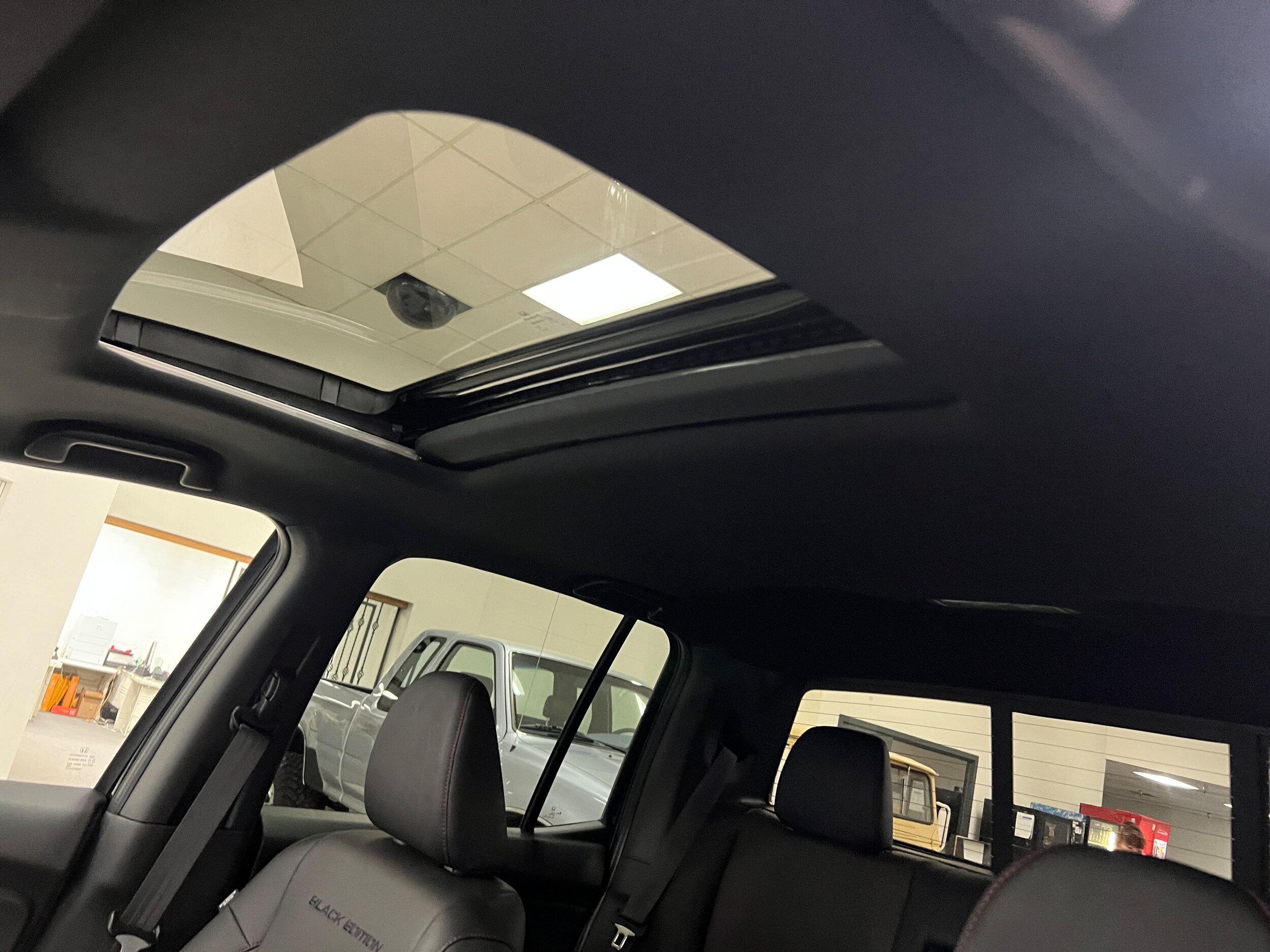 2025 Honda Ridgeline Black Edition - Photo 27