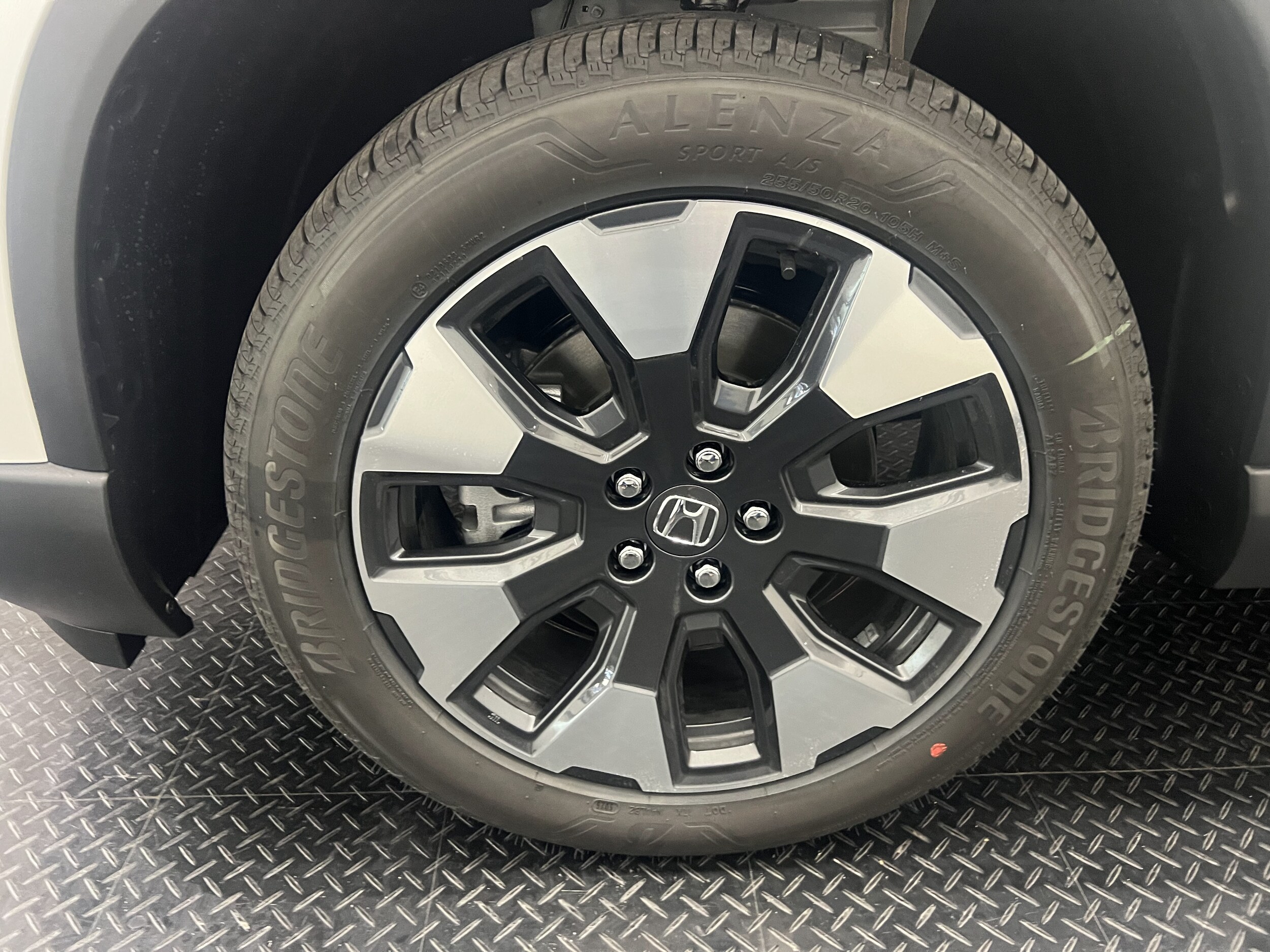 2026 Honda Pilot Touring - Photo 27
