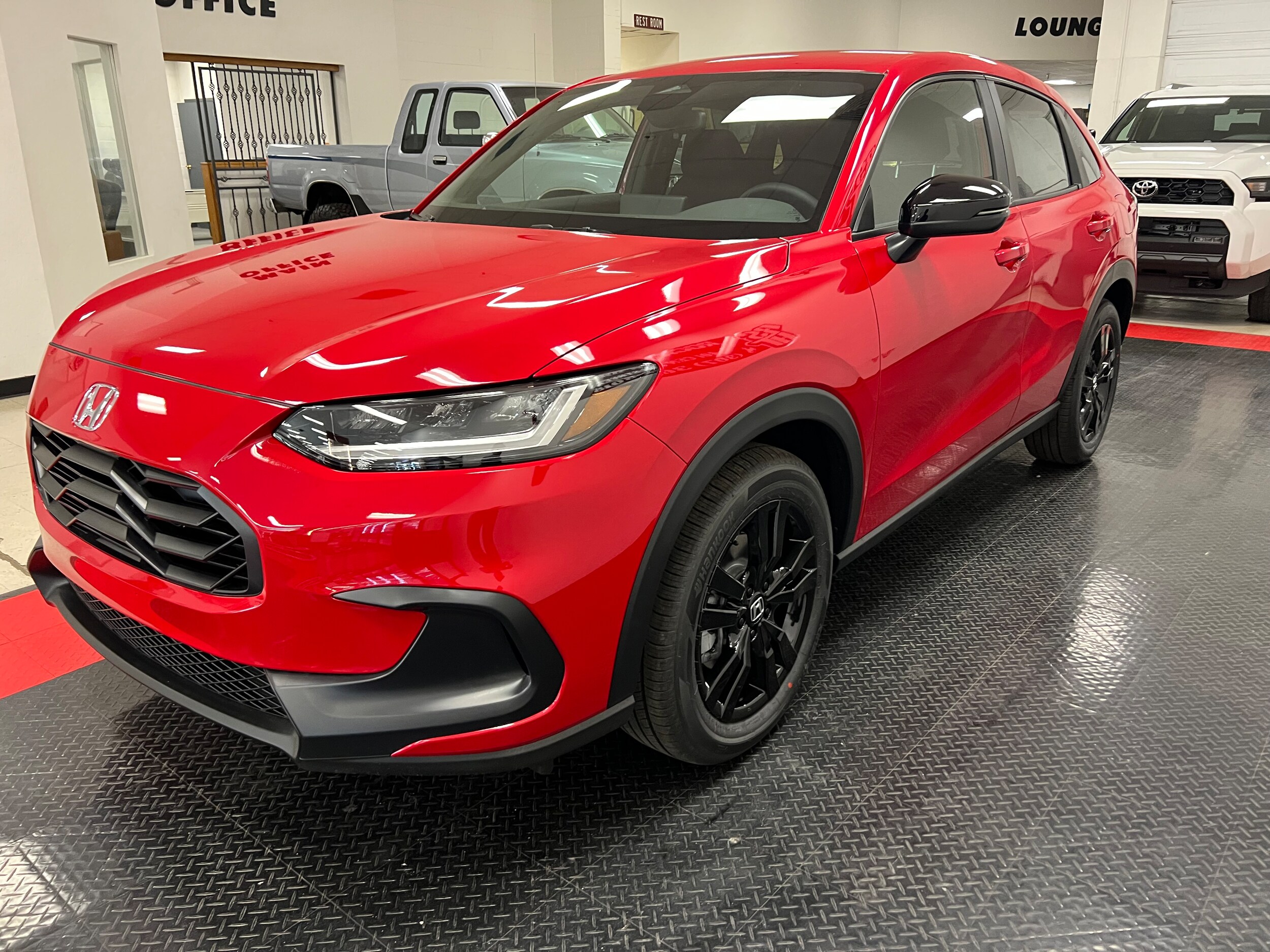 2026 Honda HR-V Sport photo 3