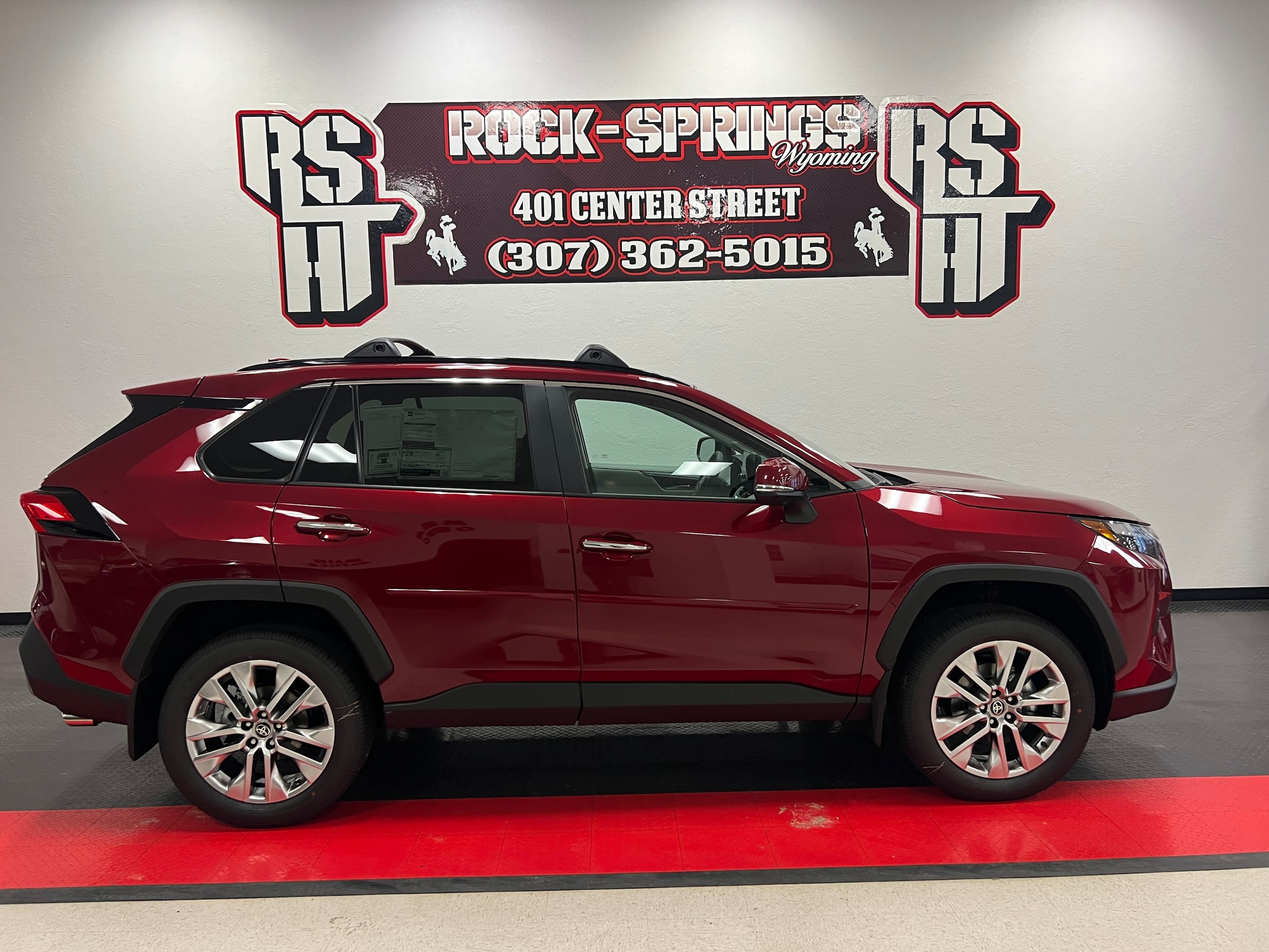 2025 Toyota RAV4 Limited's photo