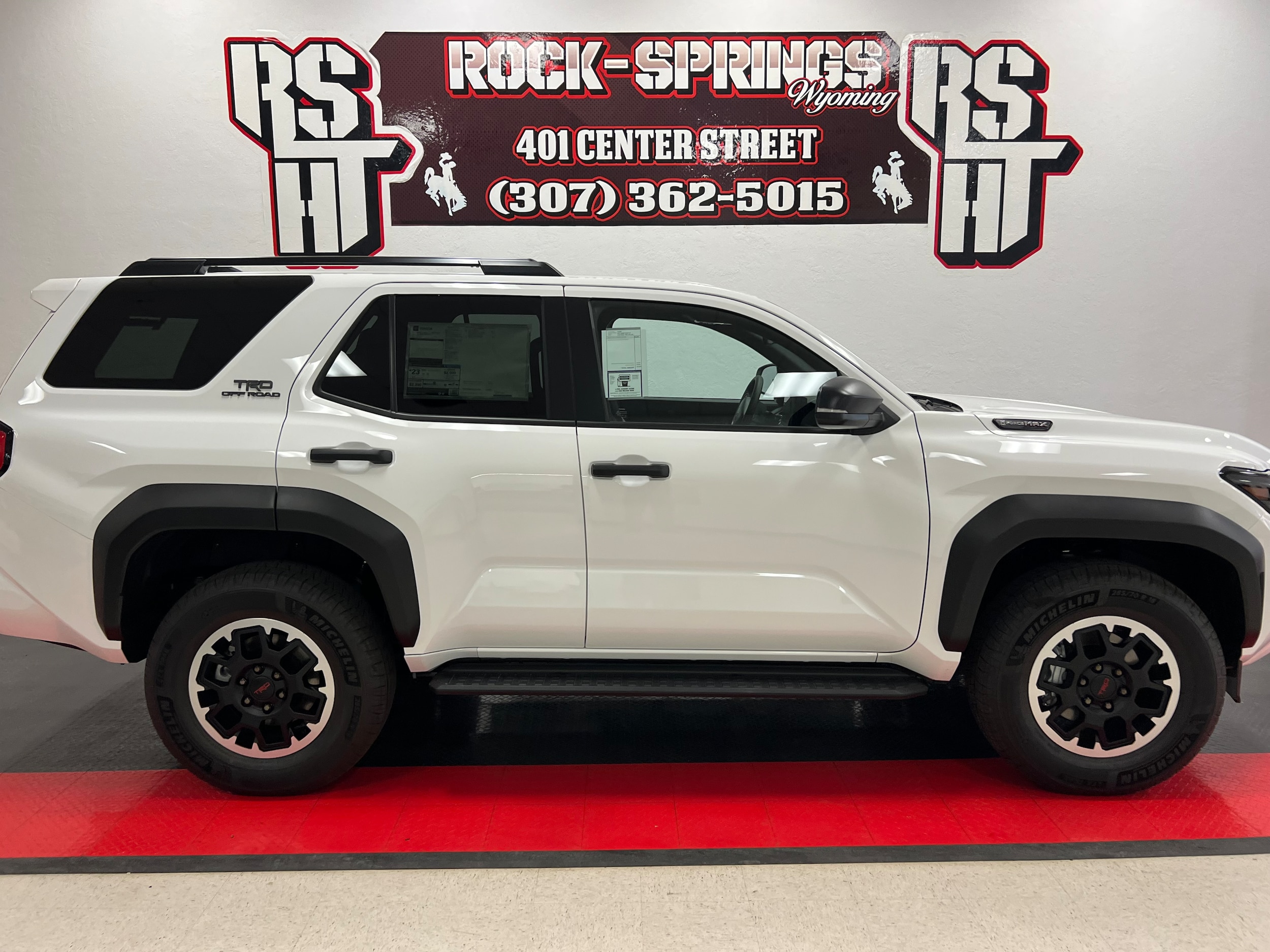 2025 Toyota 4Runner i-FORCE MAX TRD Off Road