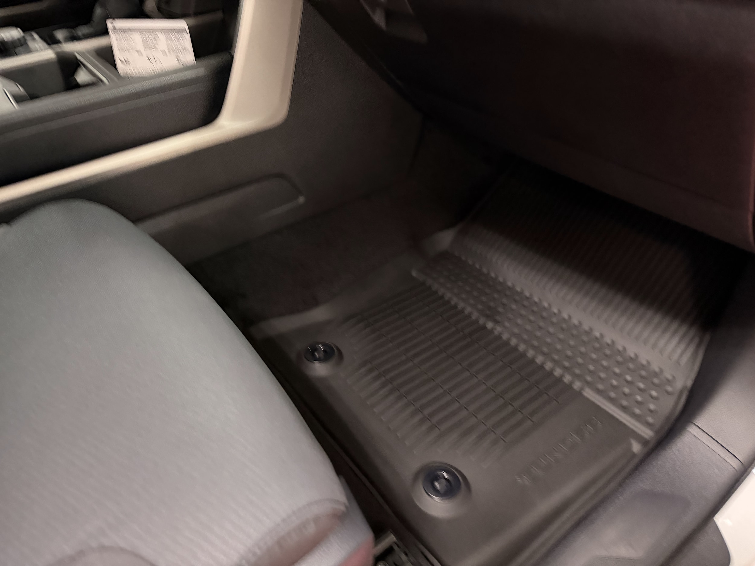 2026 Toyota Tundra SR5 - Photo 17