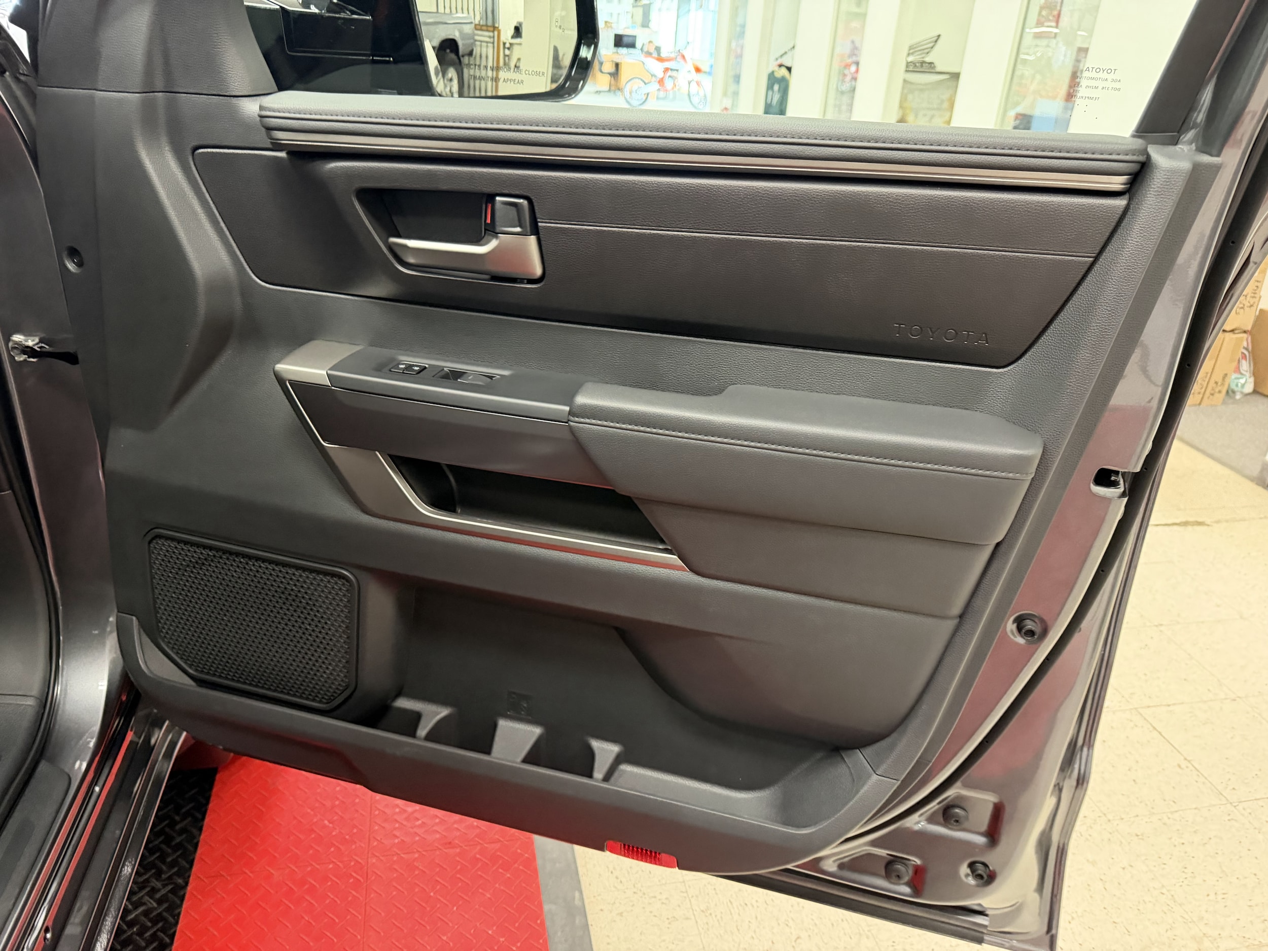2026 Toyota Tundra SR5 - Photo 14
