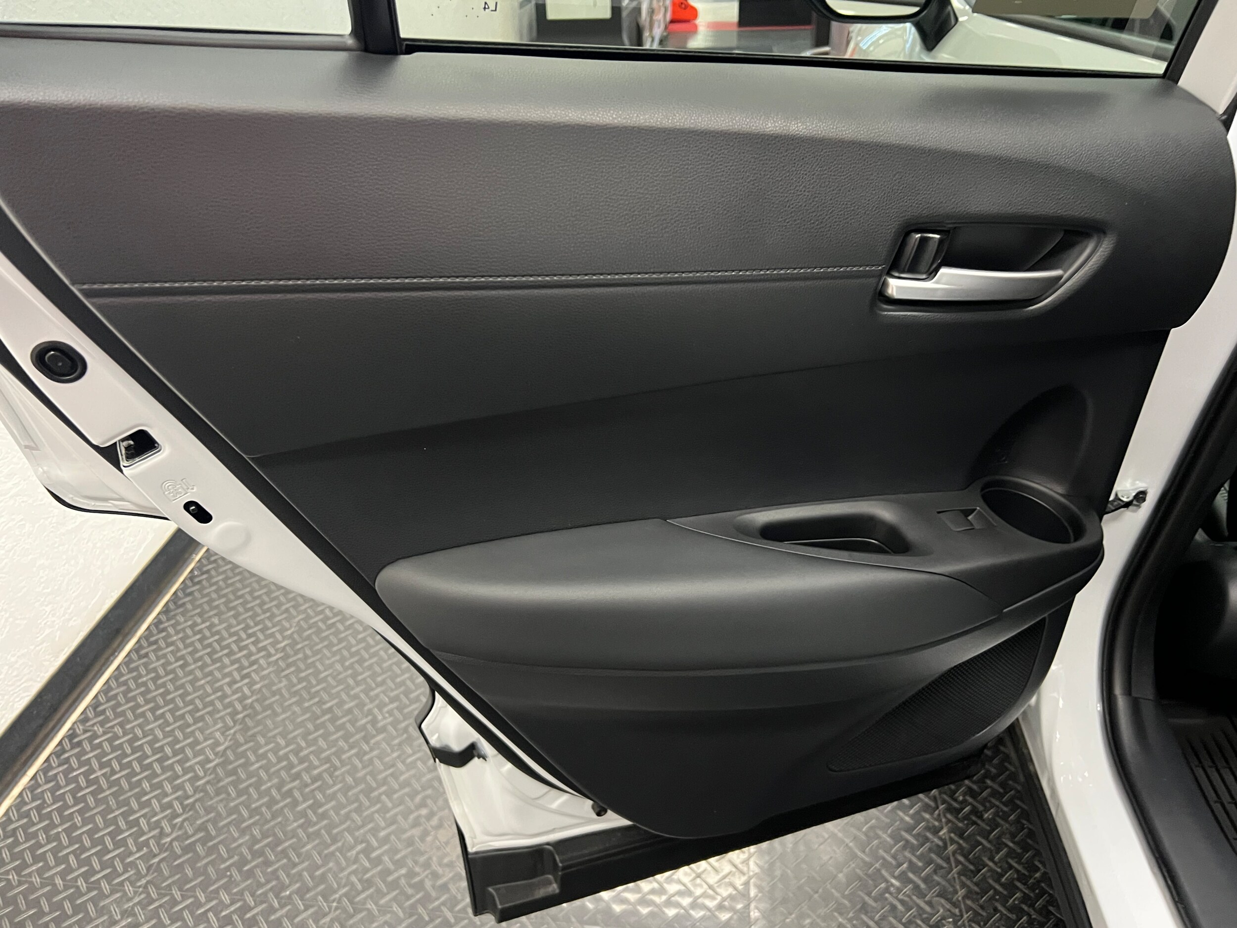 2024 Toyota Corolla Cross XLE - Photo 9