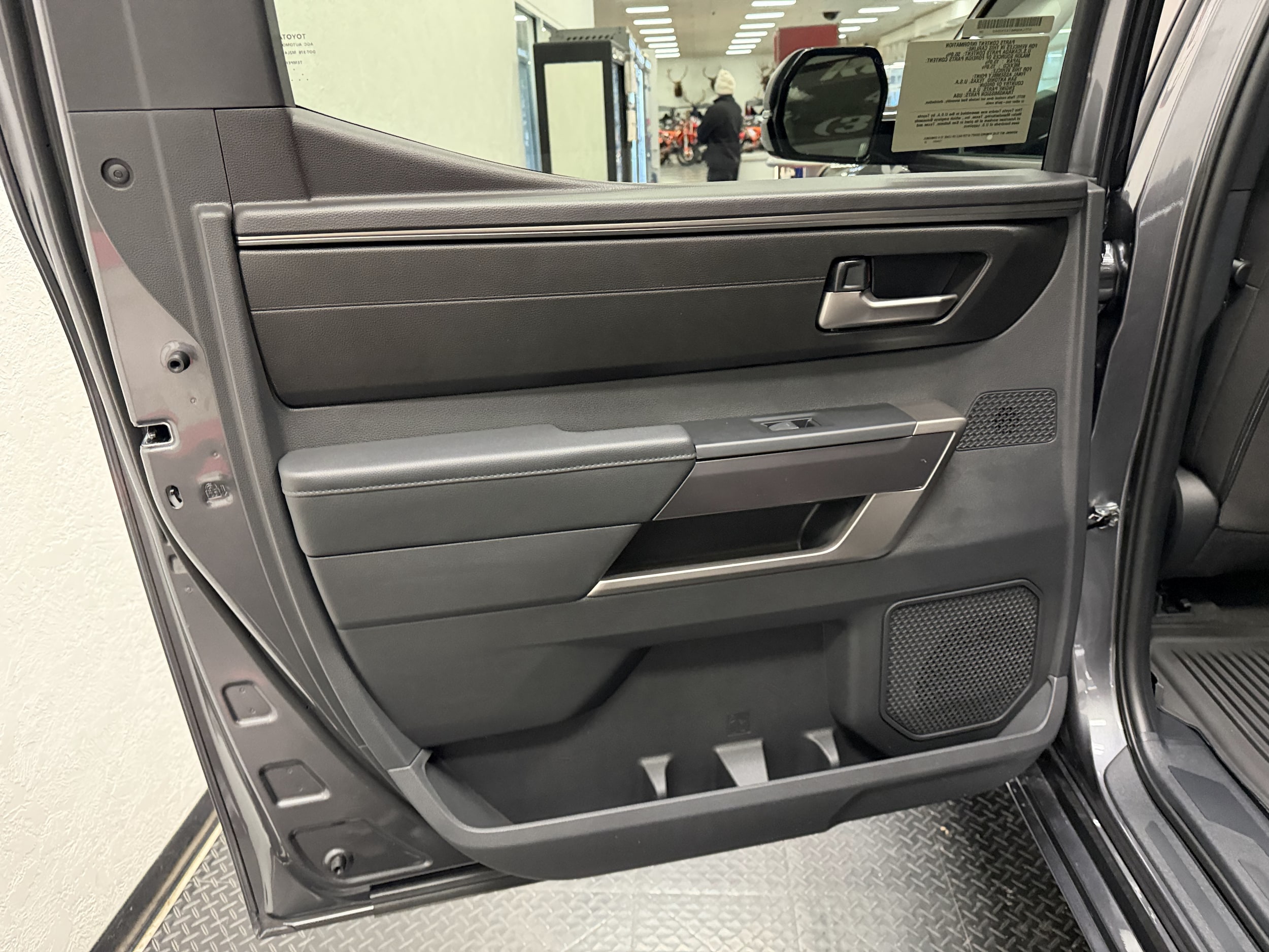 2026 Toyota Tundra SR5 - Photo 8