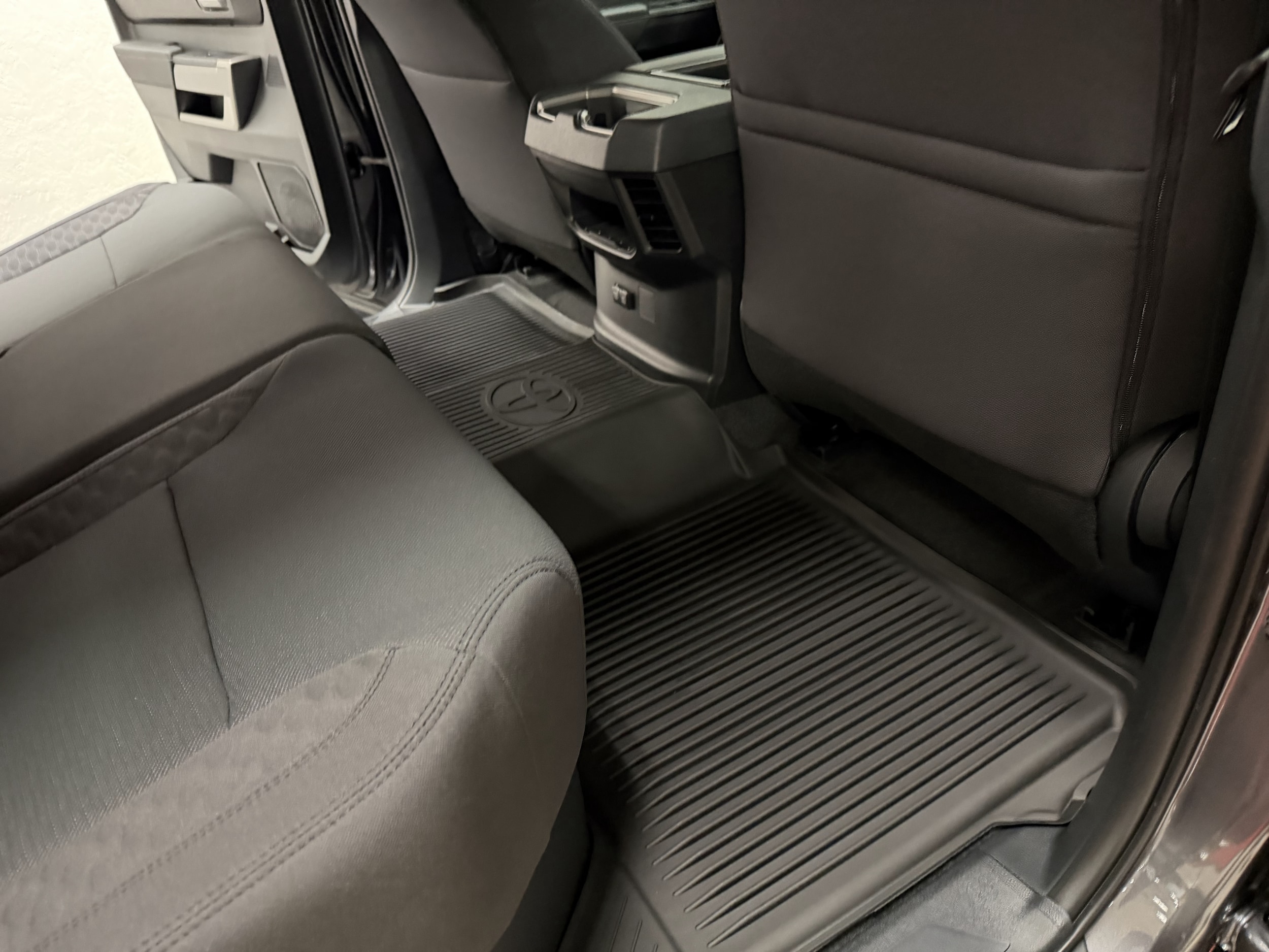 2026 Toyota Tundra SR5 - Photo 11