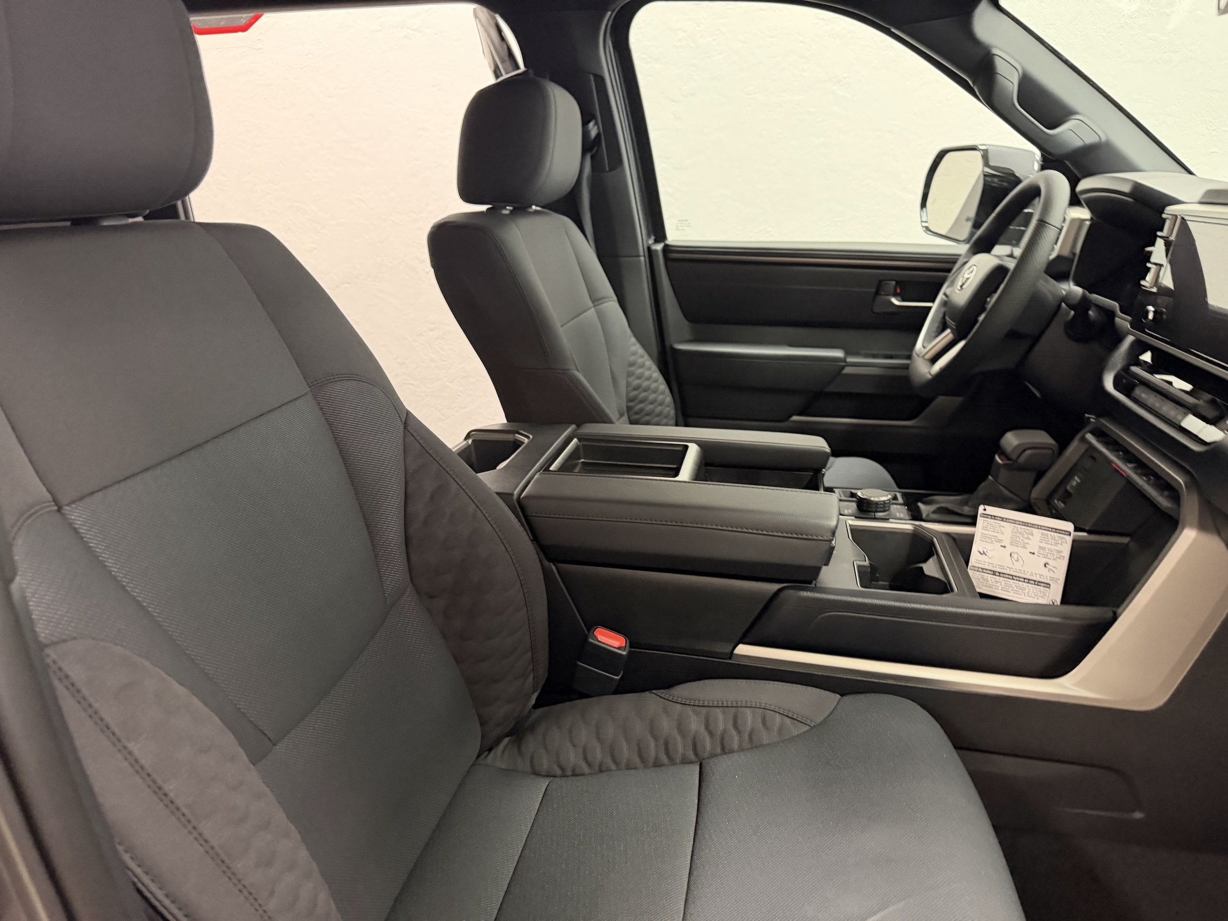 2026 Toyota Tundra SR5 - Photo 15