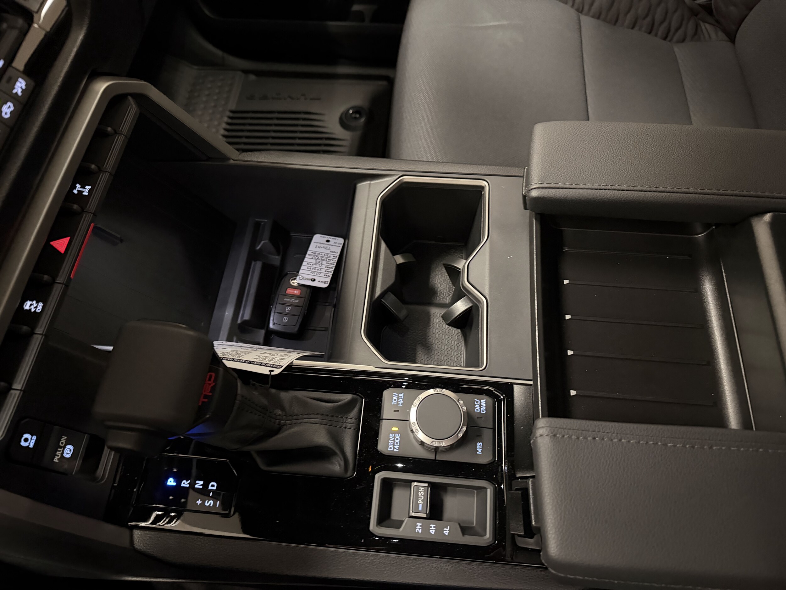 2026 Toyota Tundra SR5 - Photo 25
