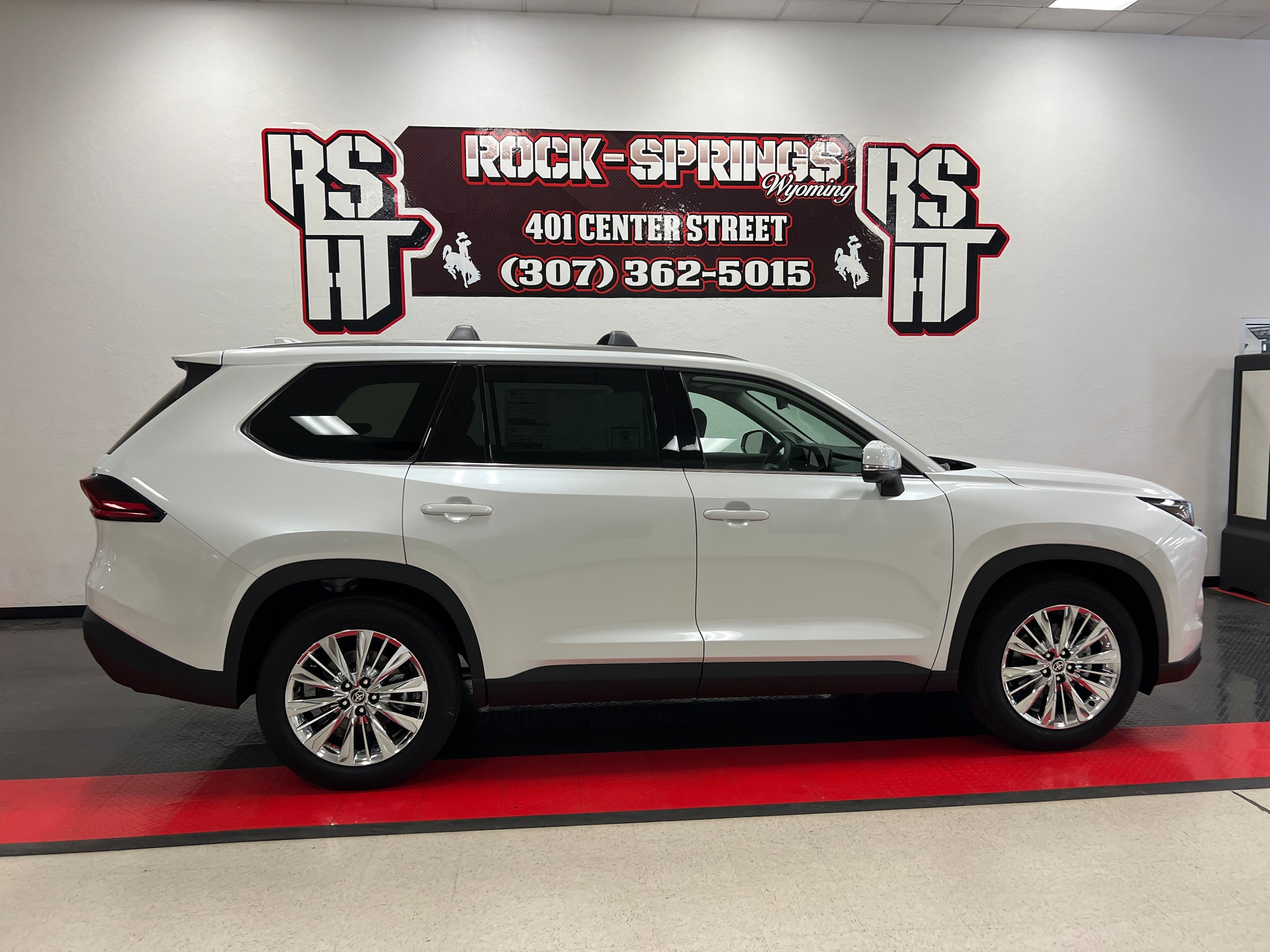 2025 Toyota Grand Highlander Platinum's photo