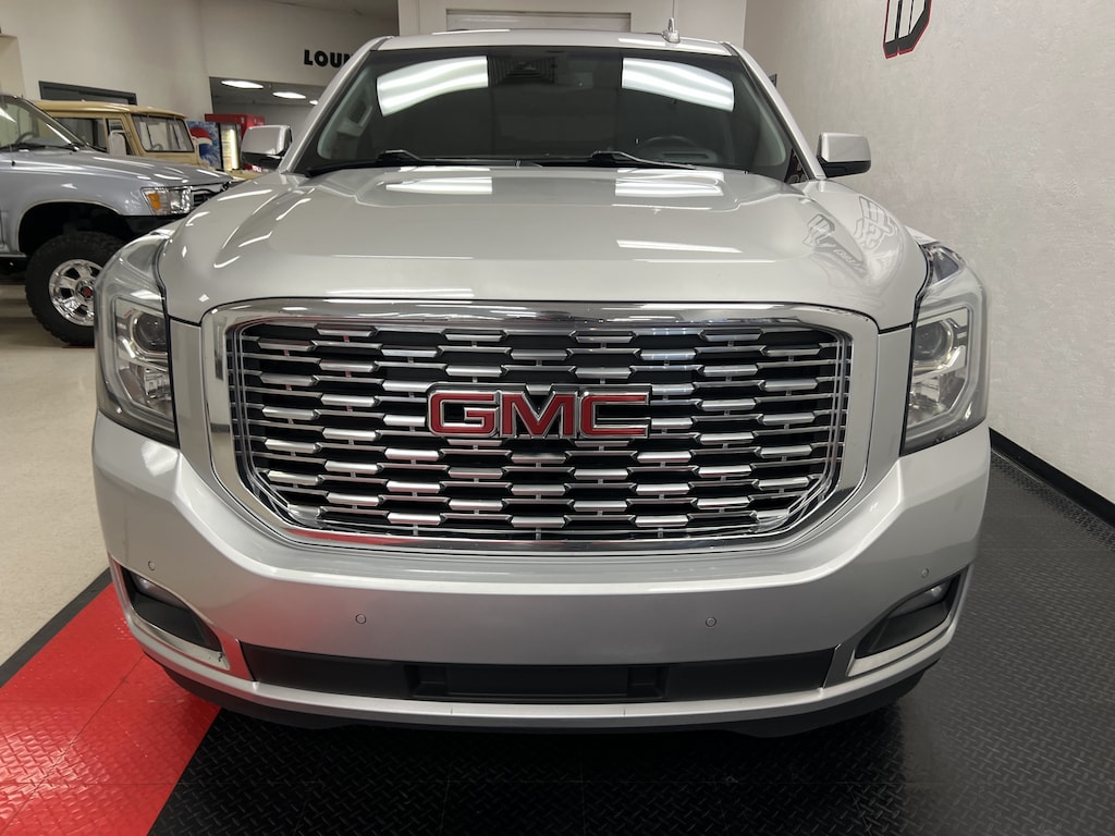 Used 2019 GMC Yukon XL Denali SUV