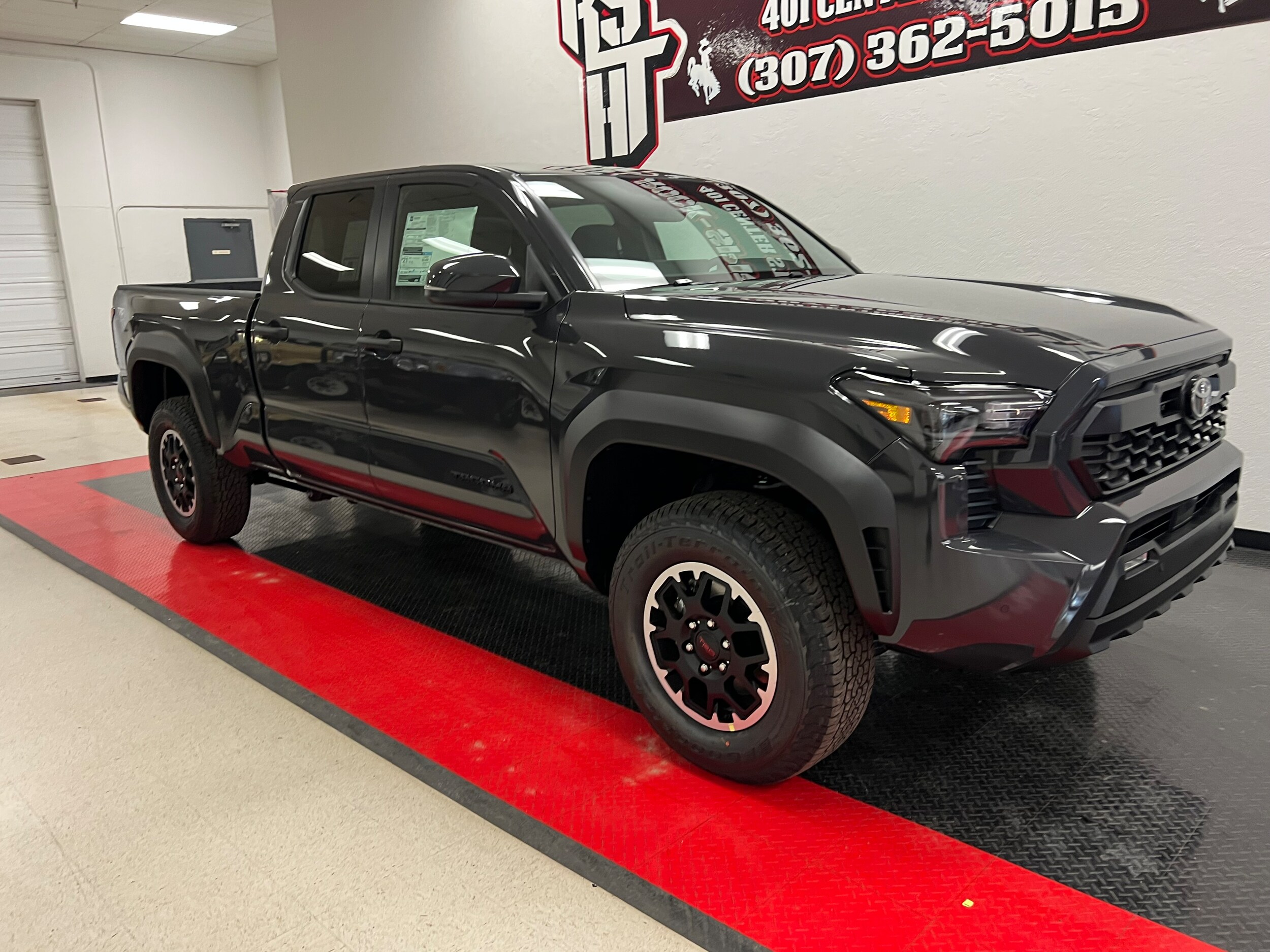 2025 Toyota Tacoma TRD photo 2