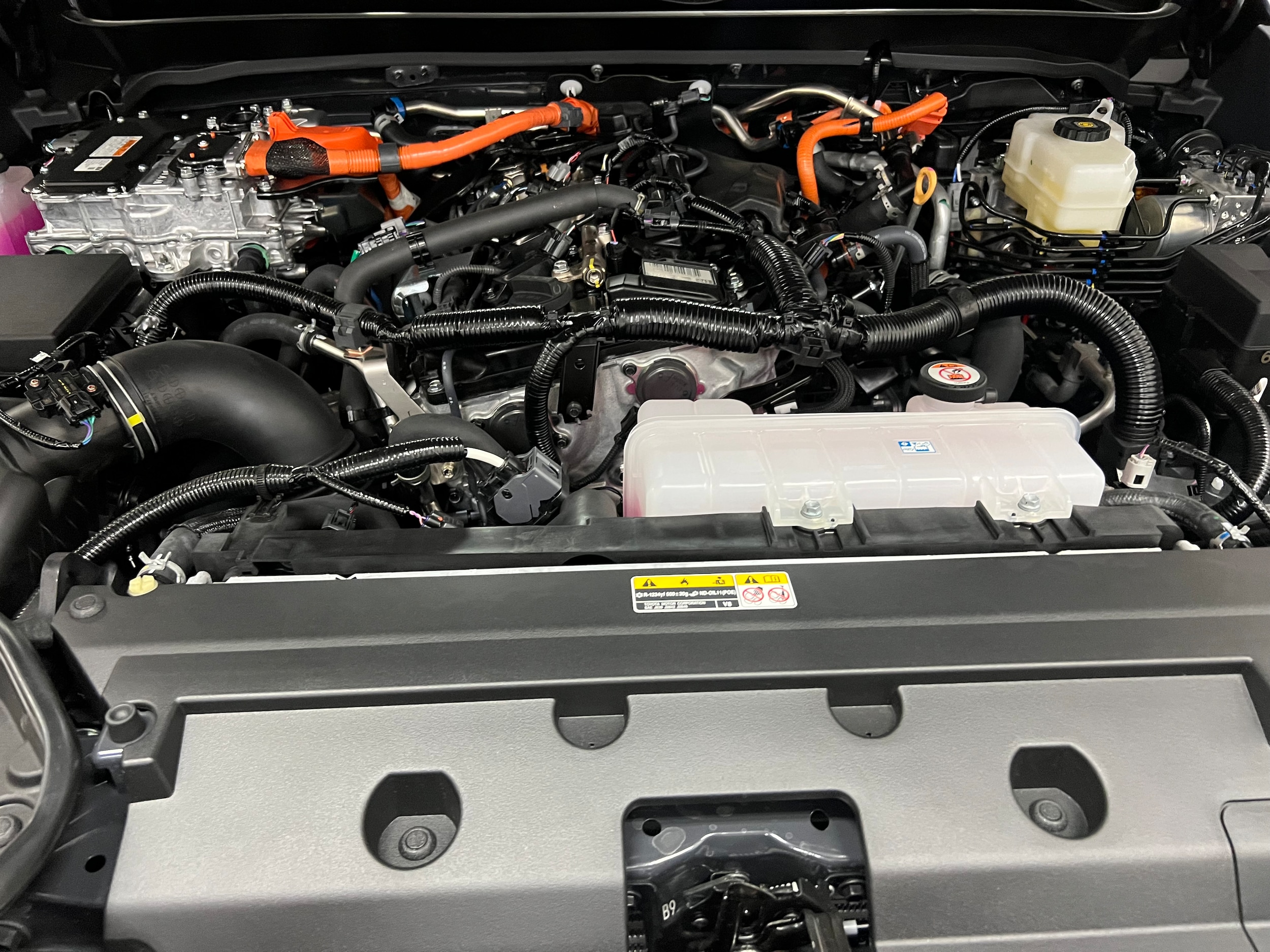 2025 Toyota Tacoma Limited - Photo 28