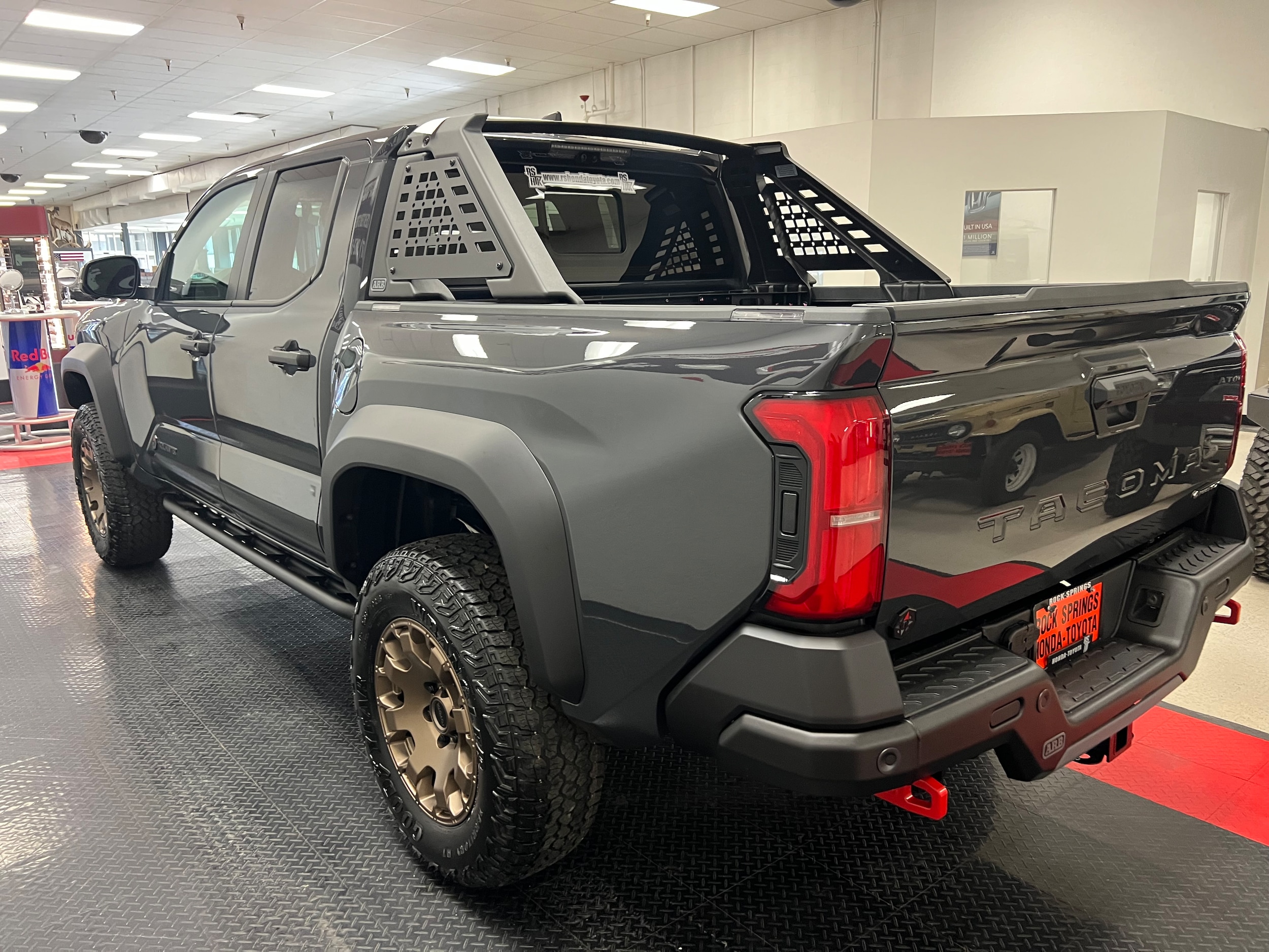 2025 Toyota Tacoma Trailhunter - Photo 6