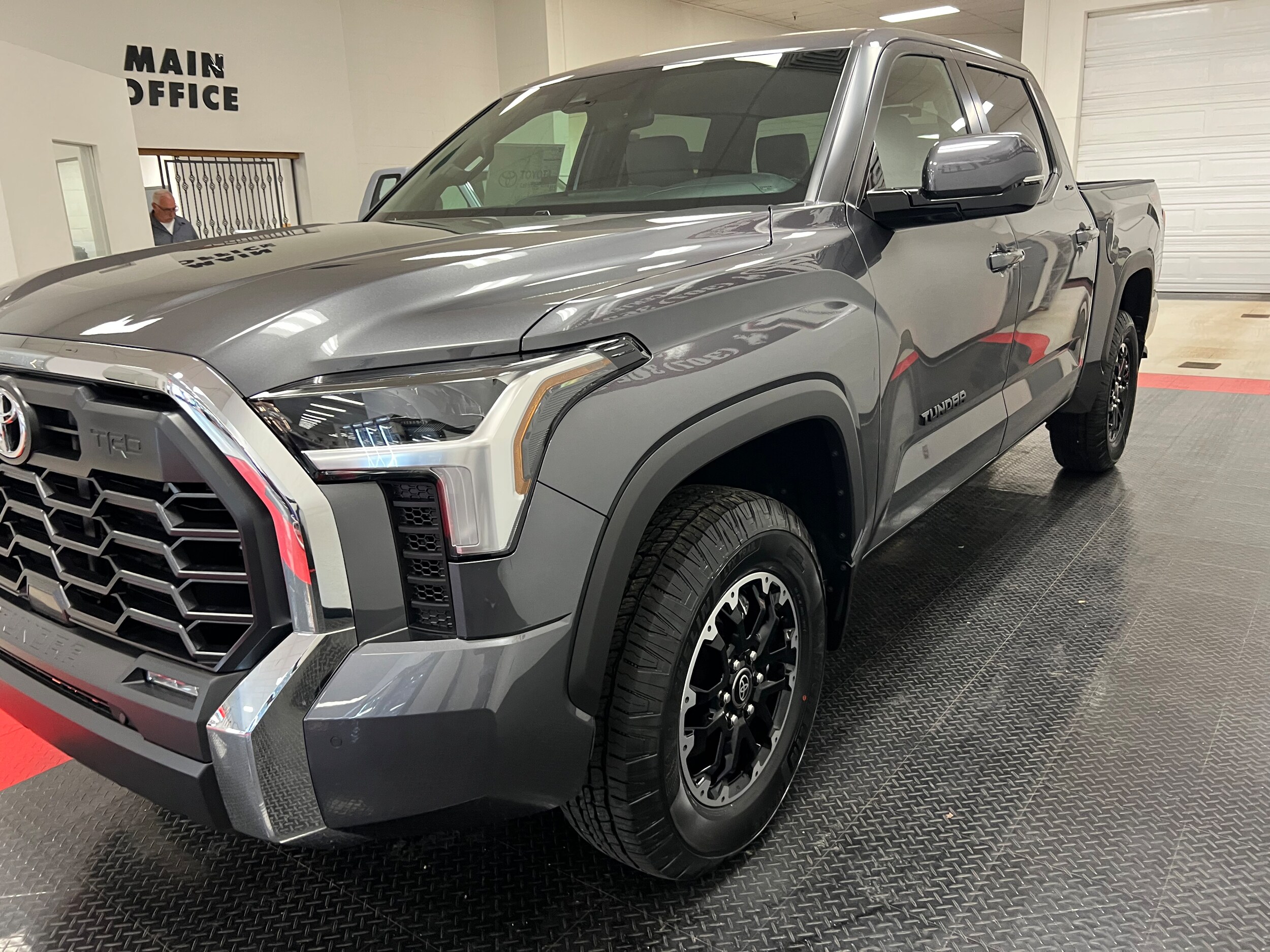 2025 Toyota Tundra SR5 photo 3