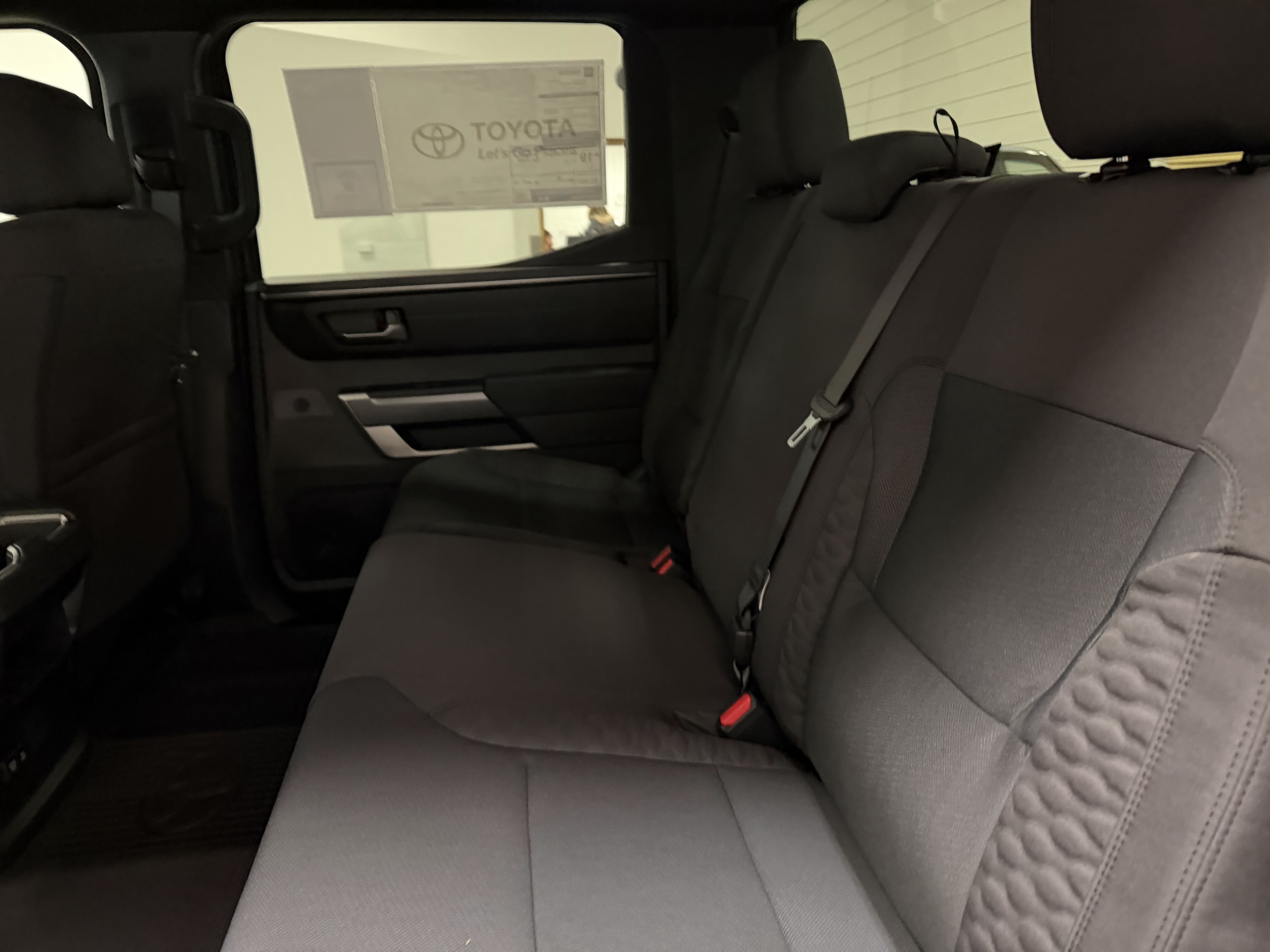 2026 Toyota Tundra SR5 - Photo 9