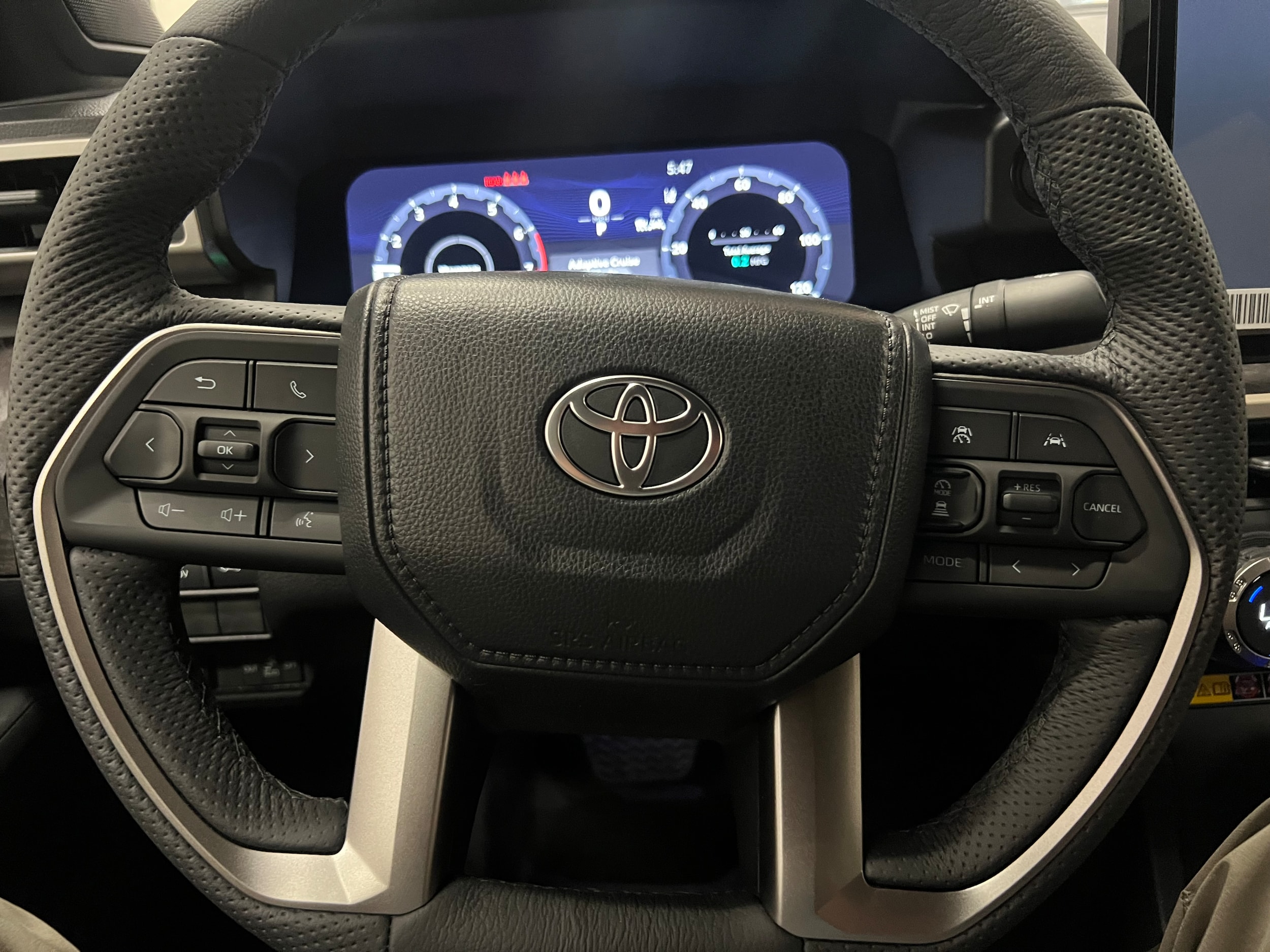 2025 Toyota Tacoma Limited - Photo 22