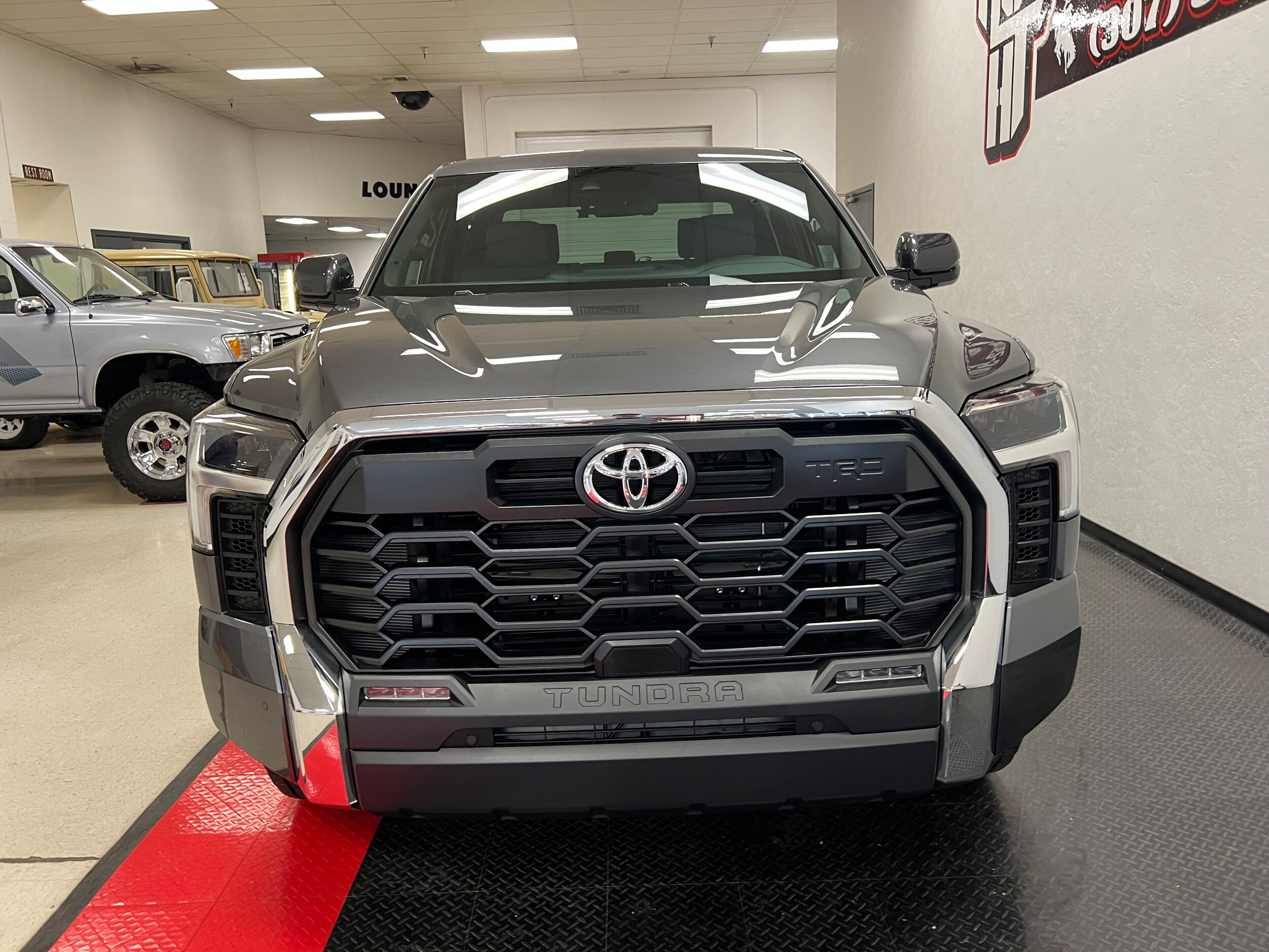 2025 Toyota Tundra SR5 photo 4