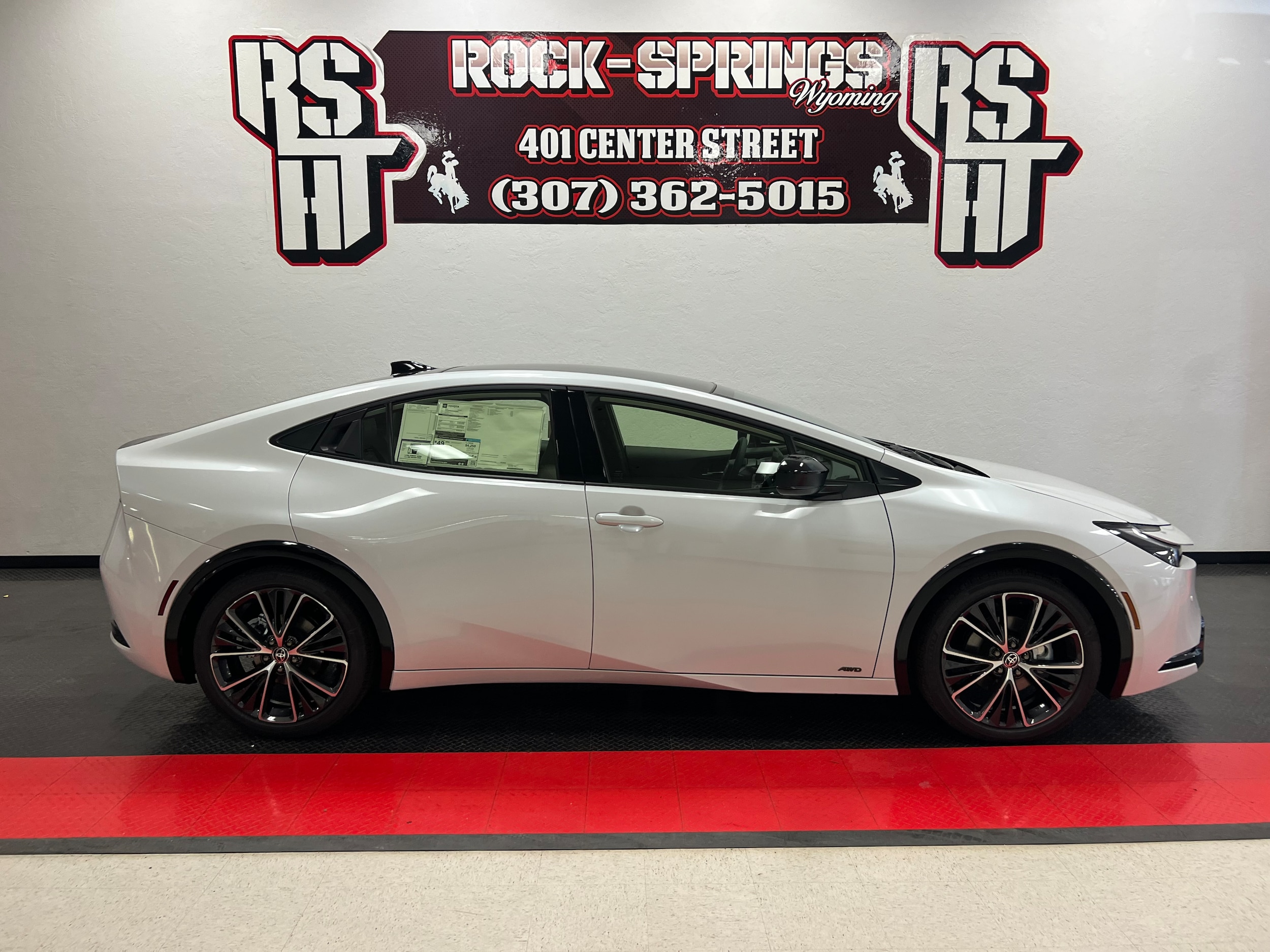 2025 Toyota Prius XLE