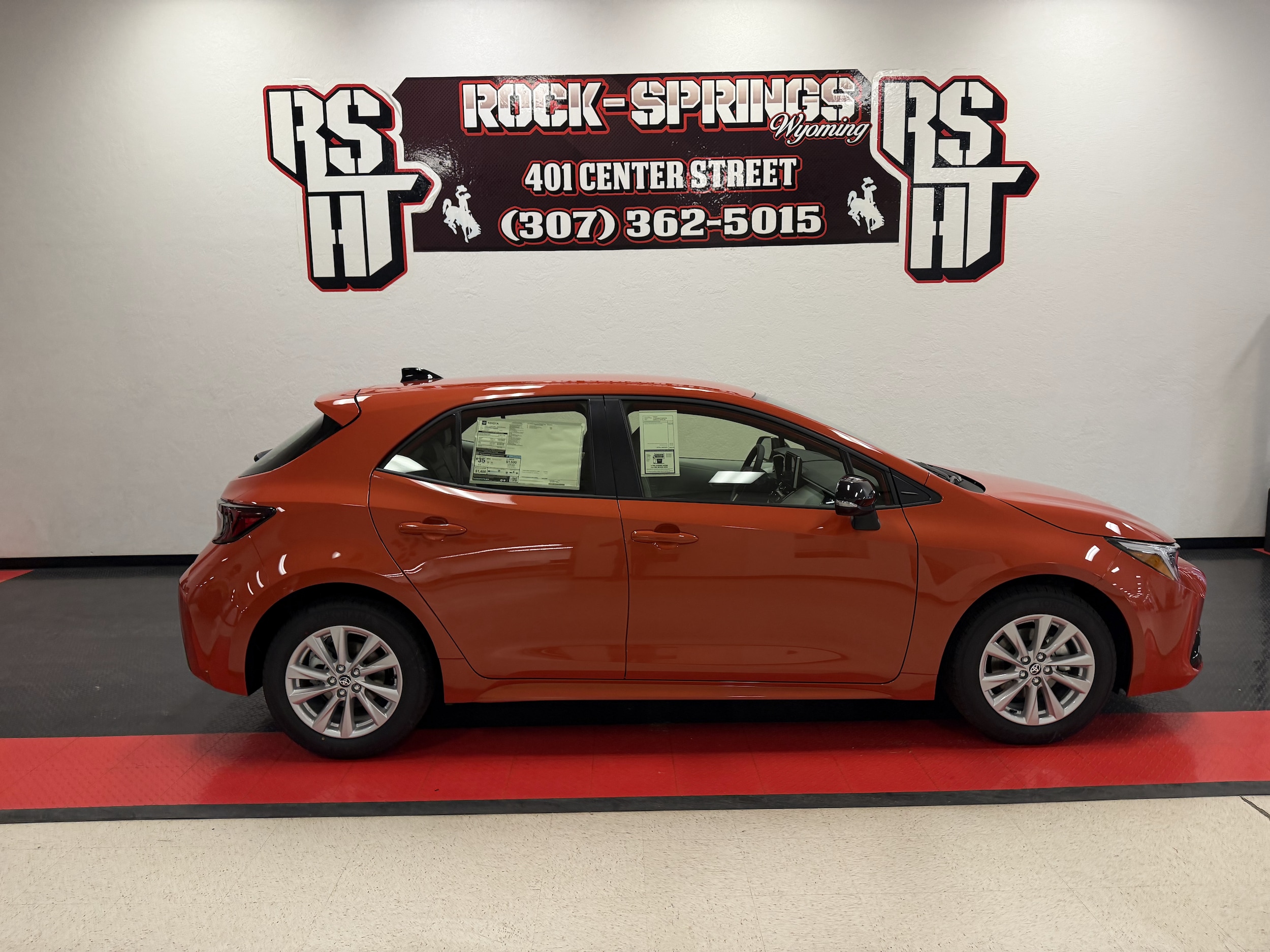 2026 Toyota Corolla SE CVT's photo