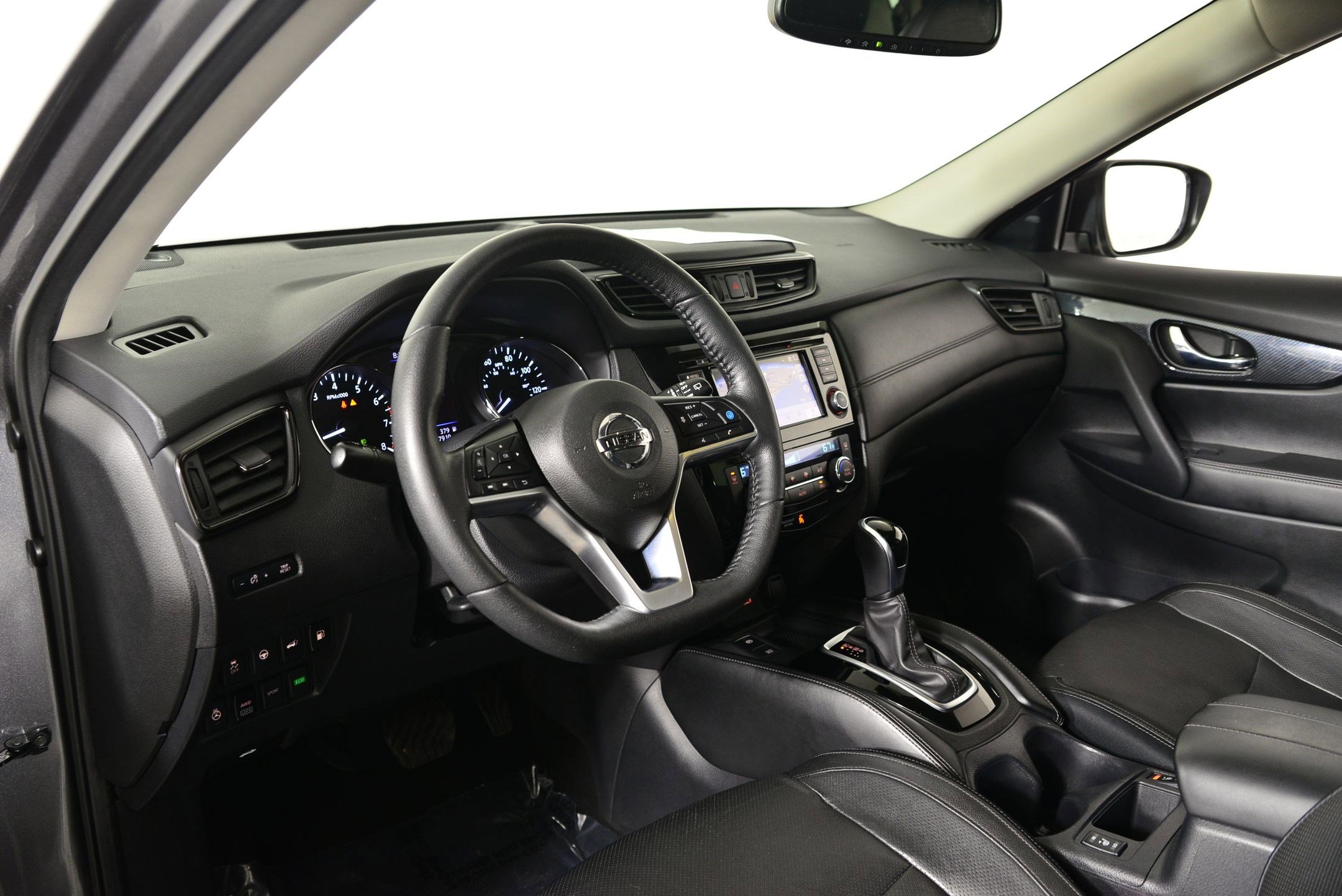 2020 Nissan Rogue SL photo 3