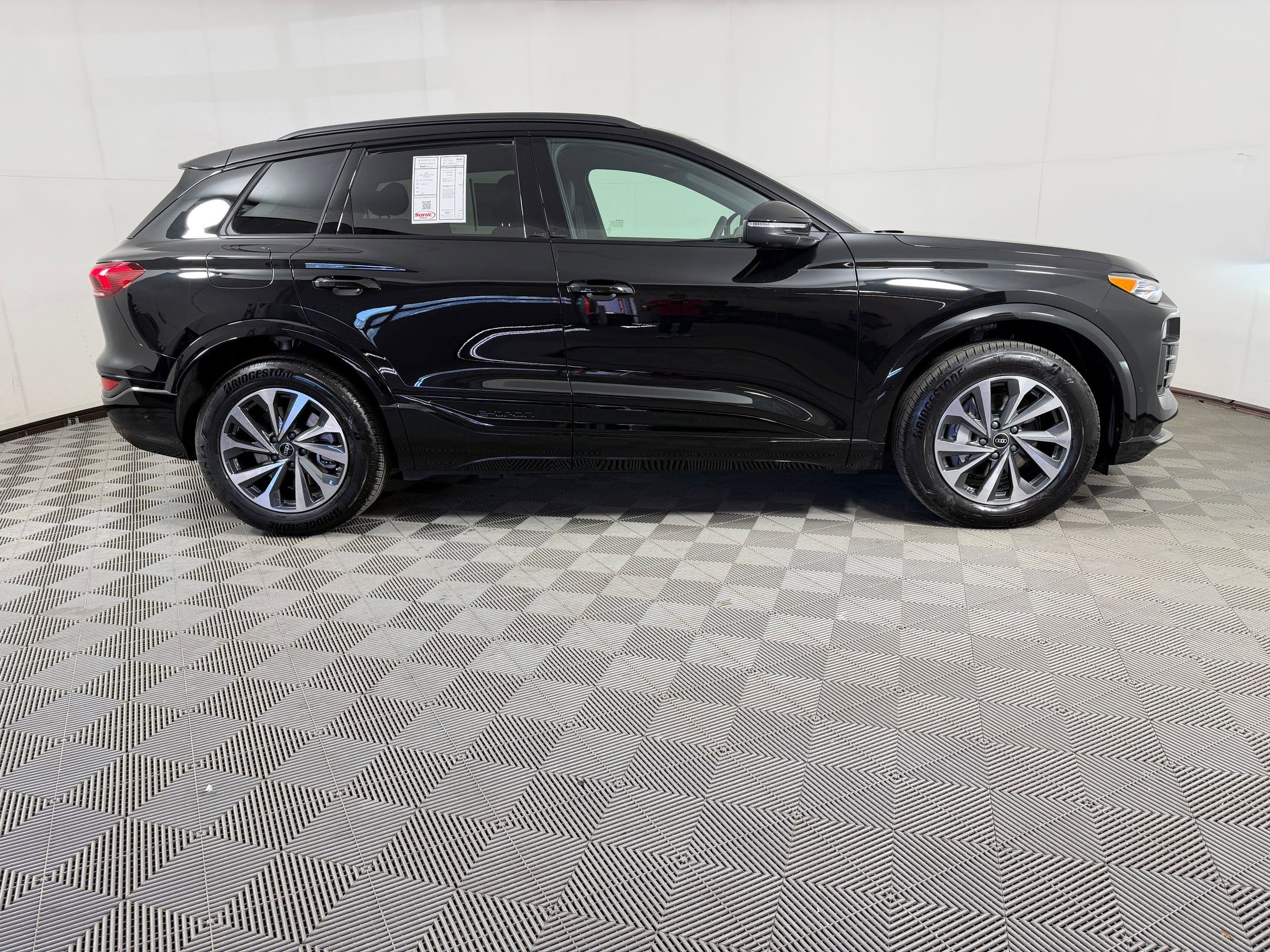 Q6 E-tron Premium SUV