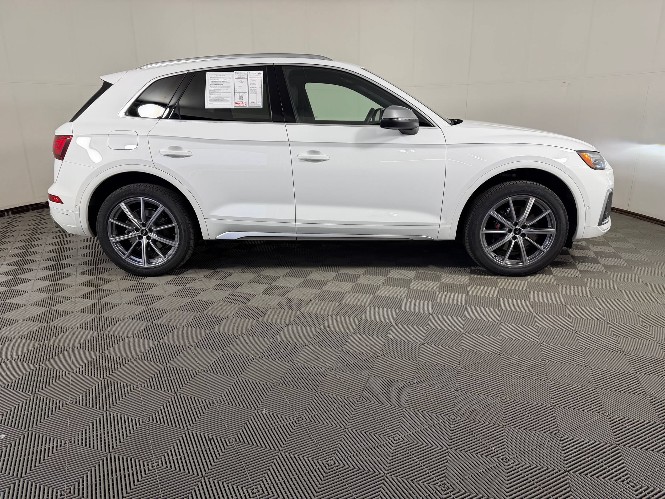 SQ5 Prestige SUV