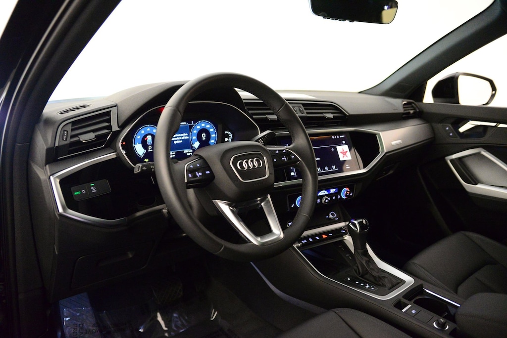 Used 2025 Audi Q3 S line Premium SUV