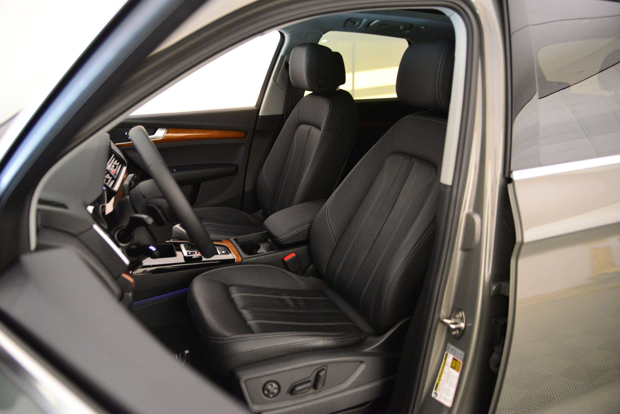 2023 Audi Q5 S line Premium photo 4