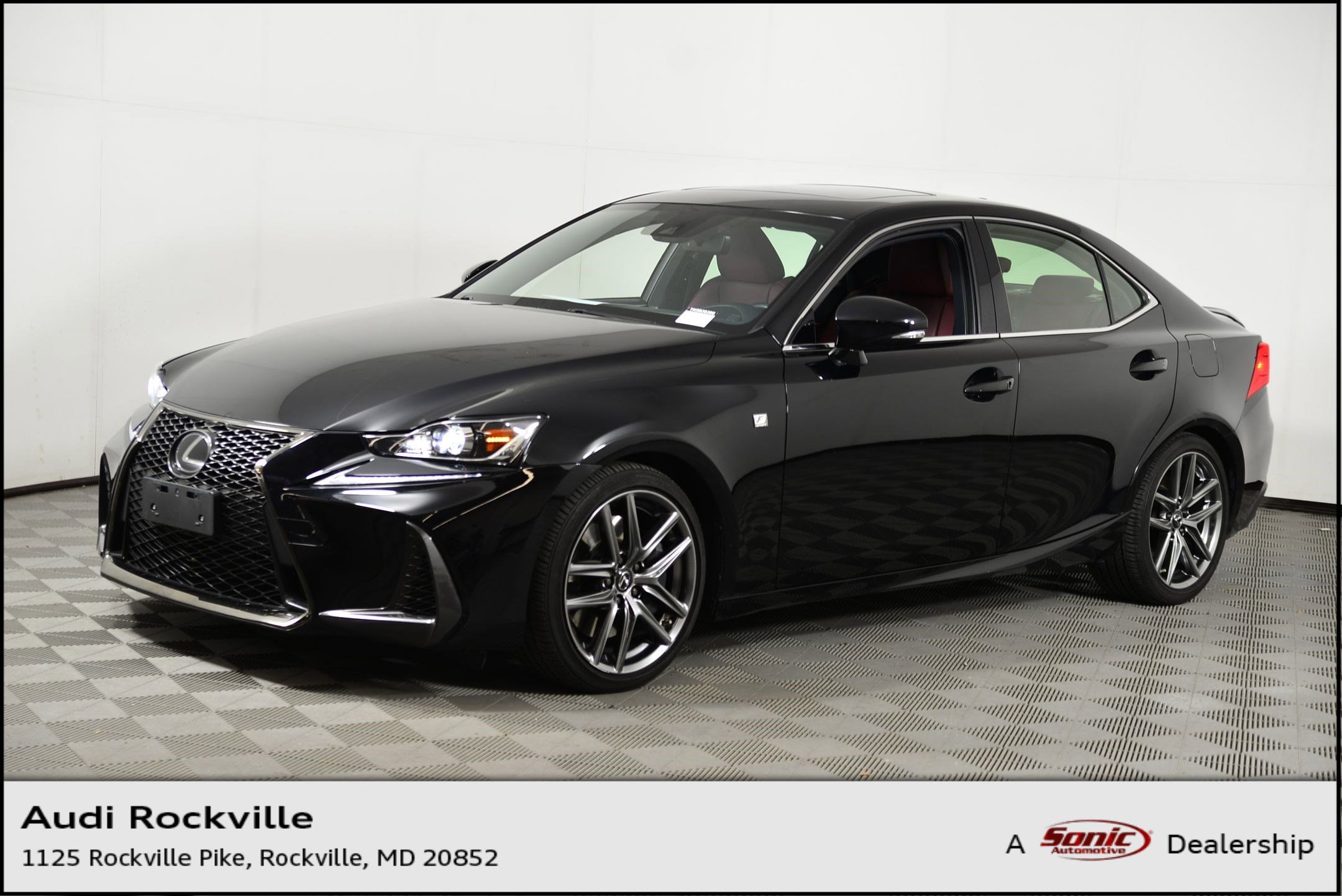 2019 Lexus IS 300 F SPORT's photo