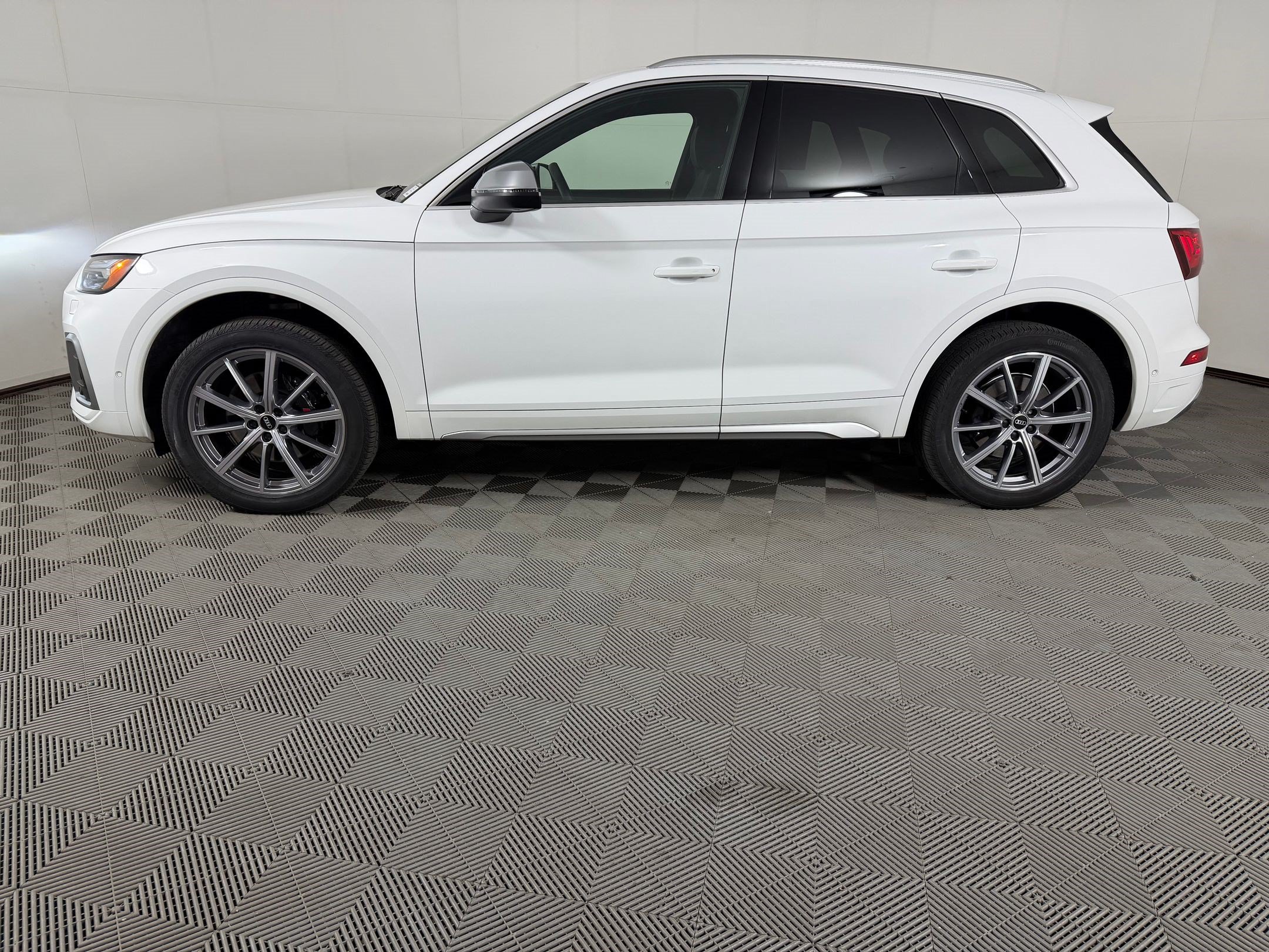 SQ5 Prestige SUV