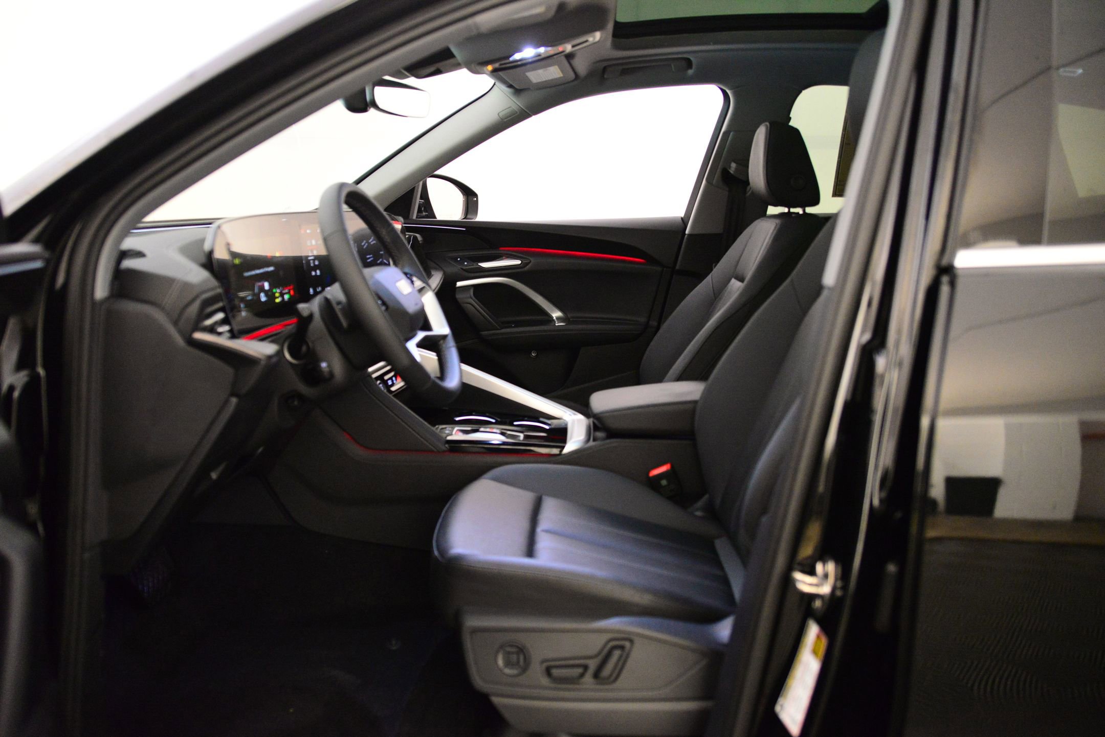 2025 Audi Q5 Premium photo 4