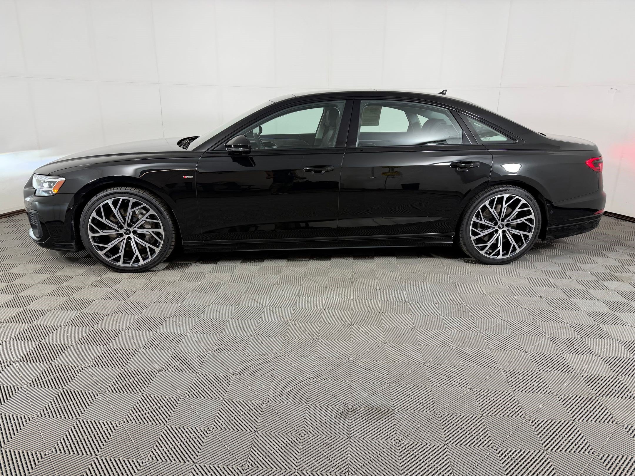 A8 L 55 TFSI Quattro Sedan