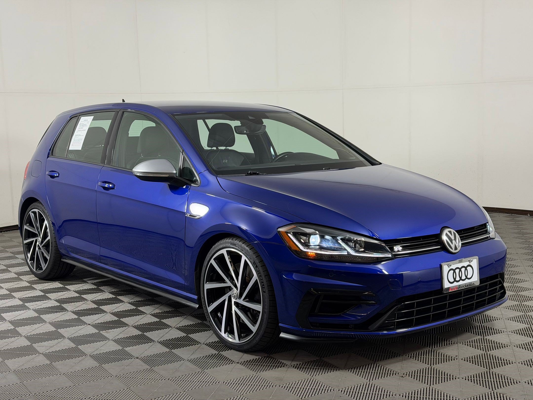 Golf R Golf R 2.0T W/DCC & Navigation (2.0T DSG W/DCC/Nav Hatchback
