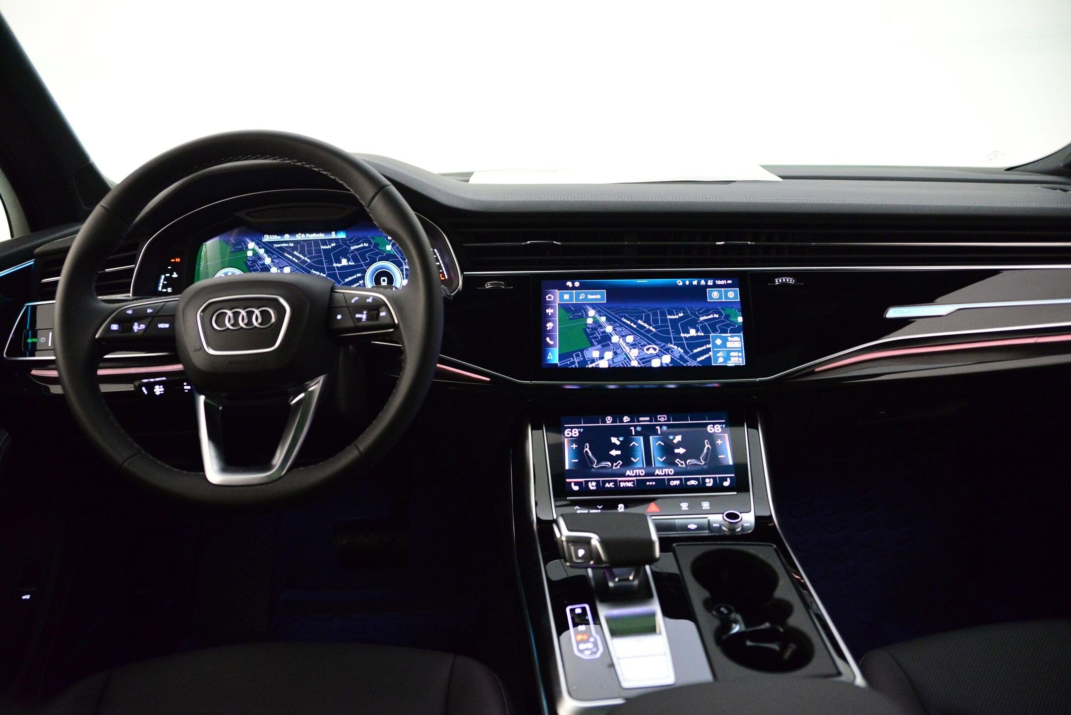2025 Audi Q7 55 Premium Plus photo 3