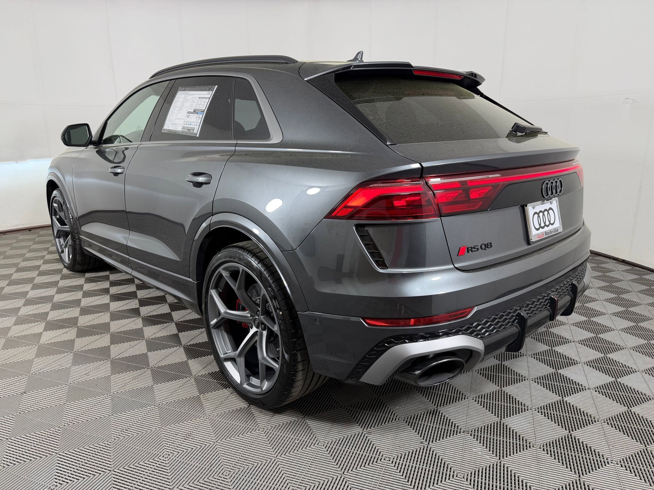 RS Q8 Performance SUV
