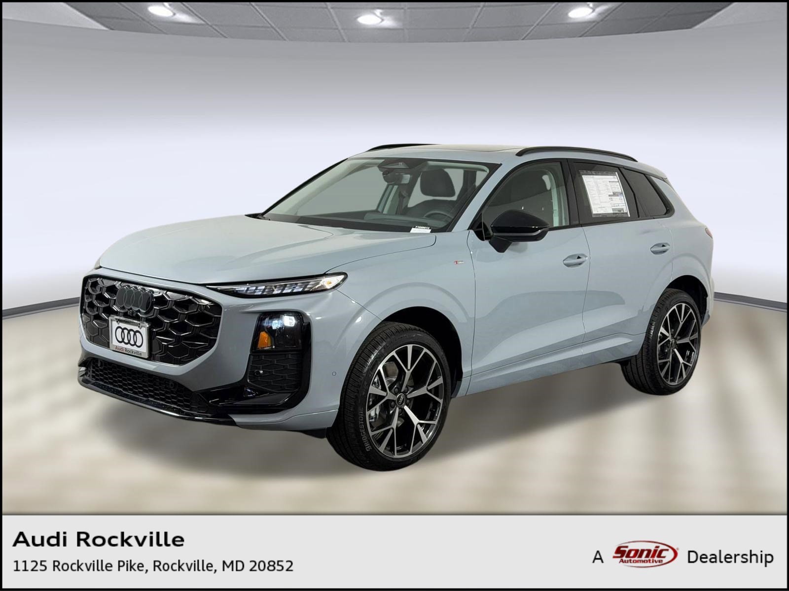 2026 Audi Q3 S line quattro's photo