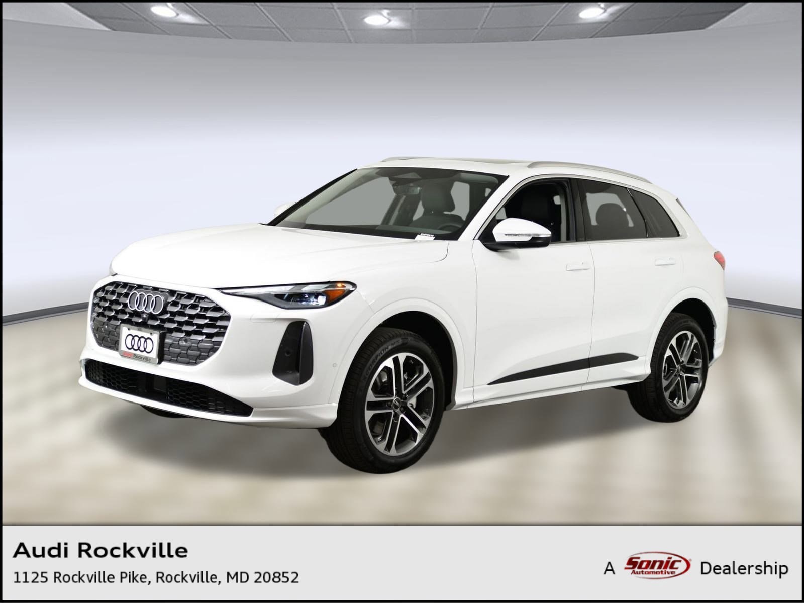 2025 Audi New Q5 Premium's photo