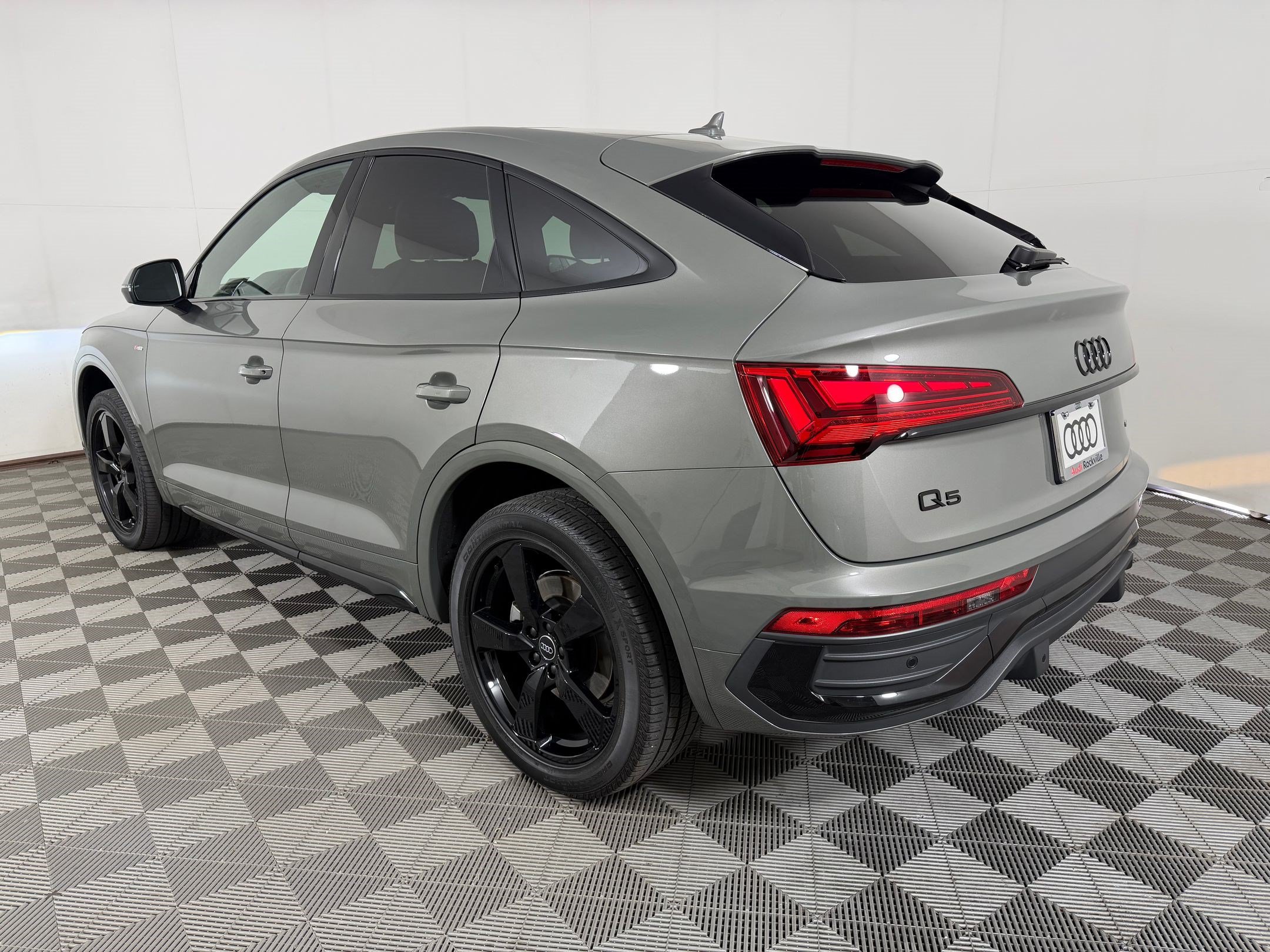 Q5 Sportback S Line Premium Plus SUV
