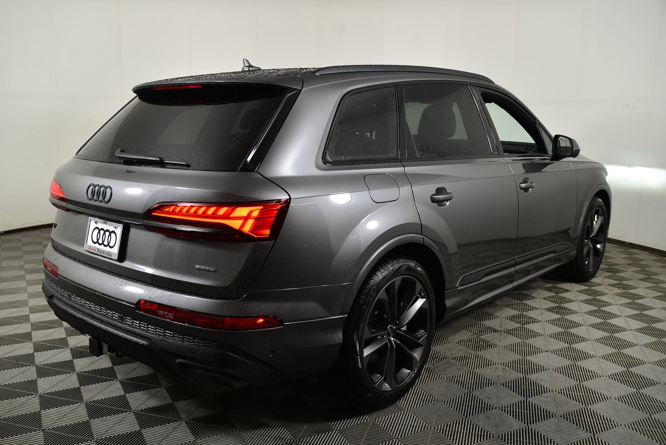 2026 Audi Q7 Premium Plus - Photo 9